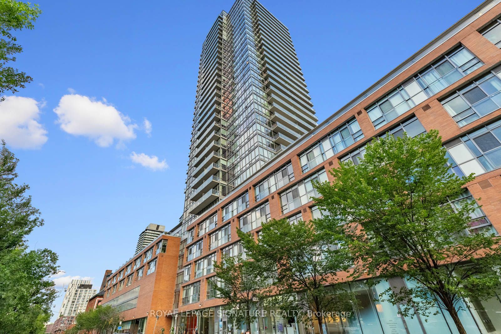 33 Mill Street 210, Toronto, ON M5A 3R3 photo 2