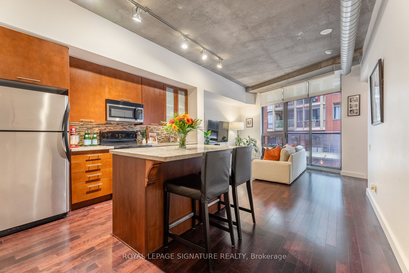 33 Mill Street 210, Toronto, ON M5A 3R3 photo 5