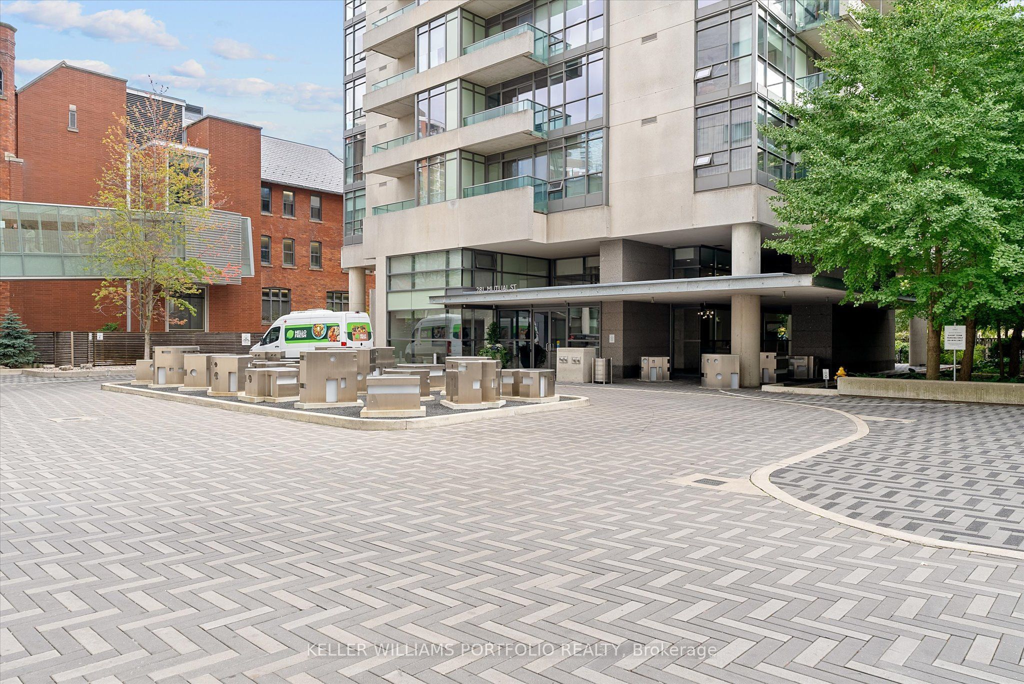 281 Mutual Street 1602, Toronto, ON M4Y 3C4 photo 4