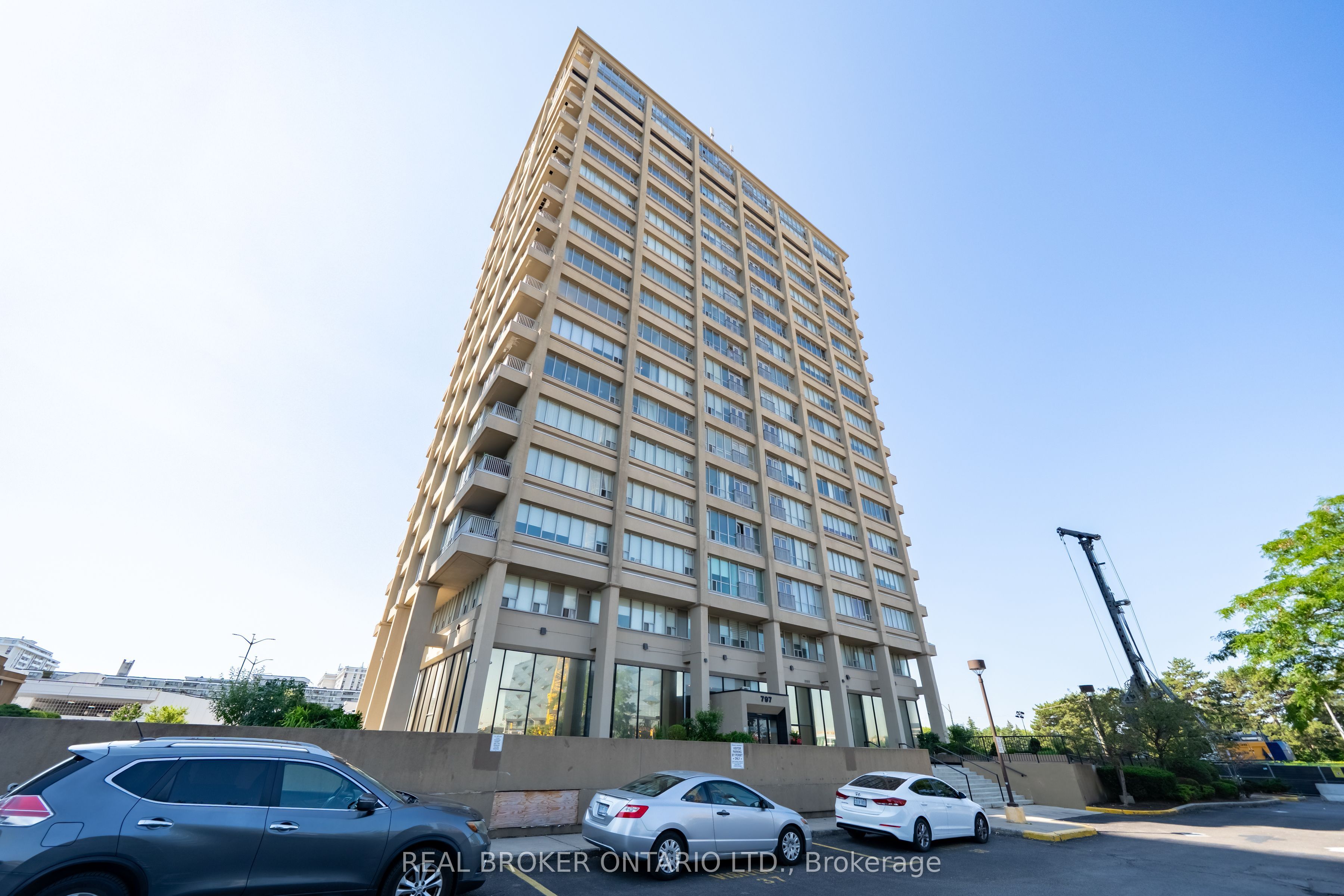 797 Don Mills Road 1106, Toronto, ON M3C 1V1