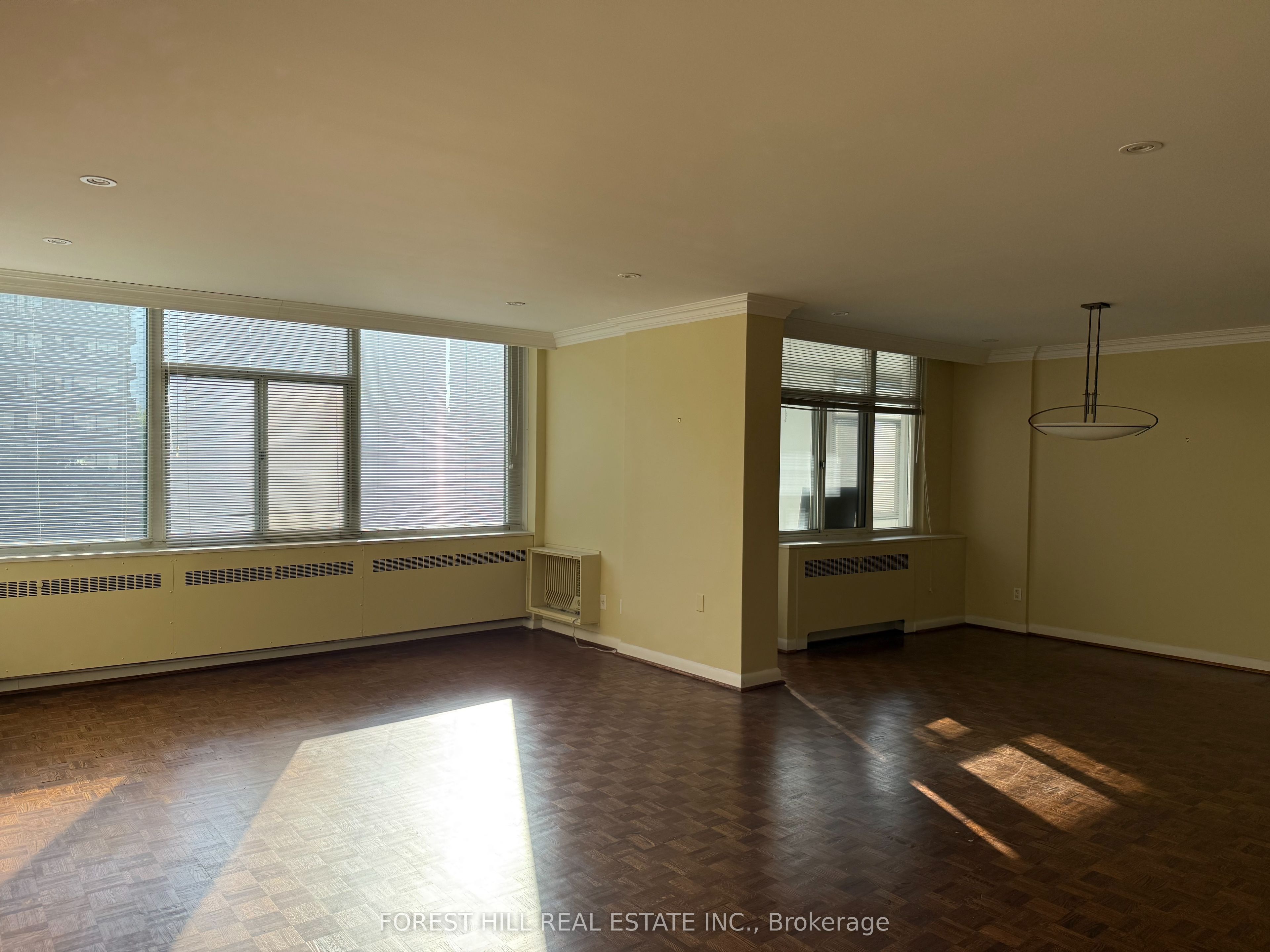 500 Avenue Road 405, Toronto, ON M4V 2J6 photo 5