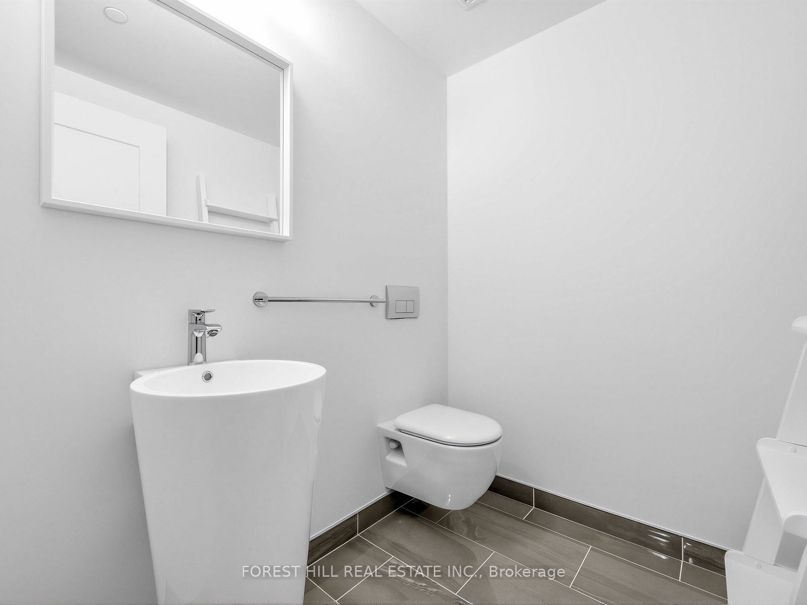 6 Jackes Avenue 513, Toronto, ON M4T 0A5 photo 3