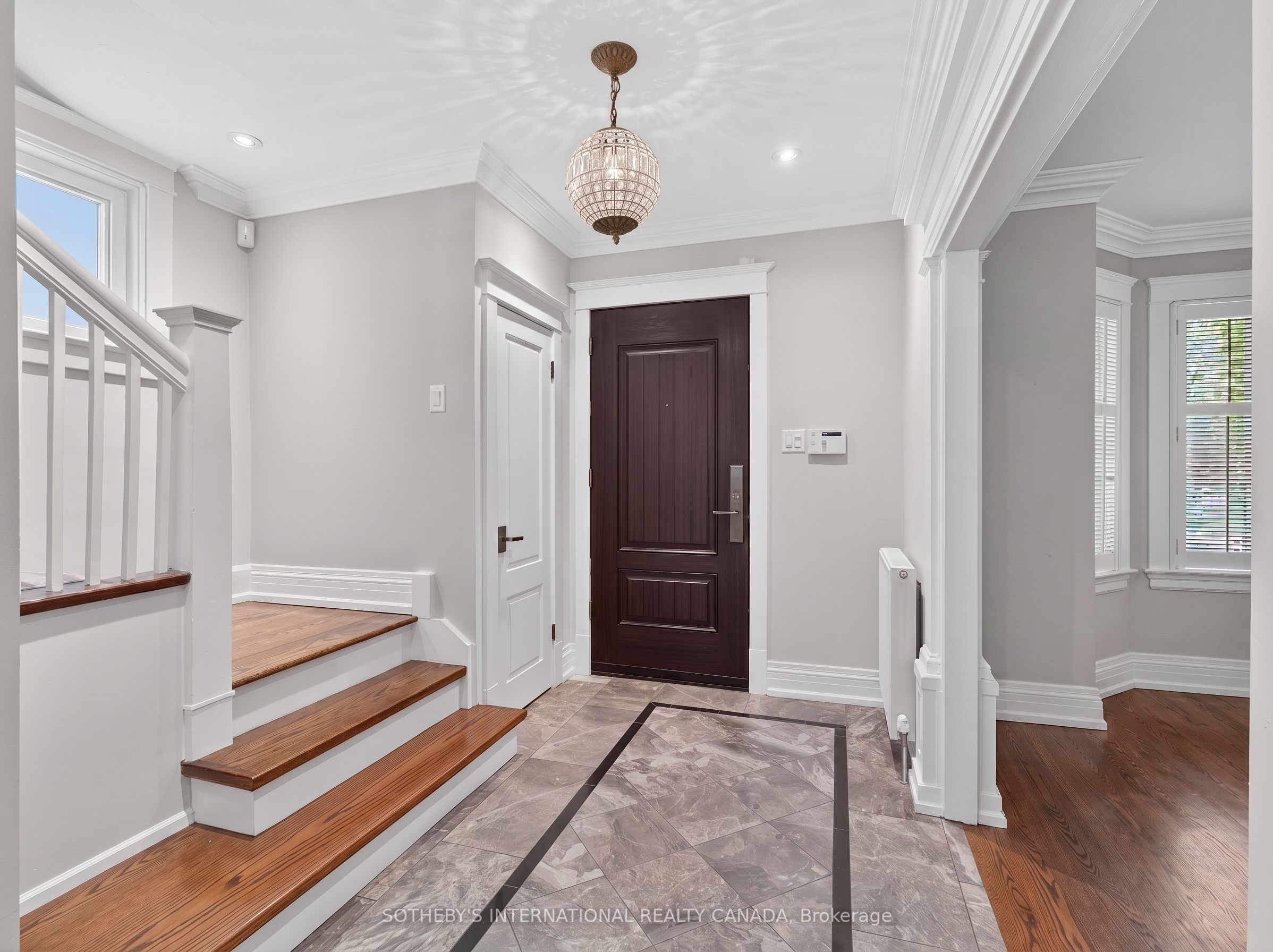 70 Oriole Road, Toronto, ON M4V 2G1 photo 2