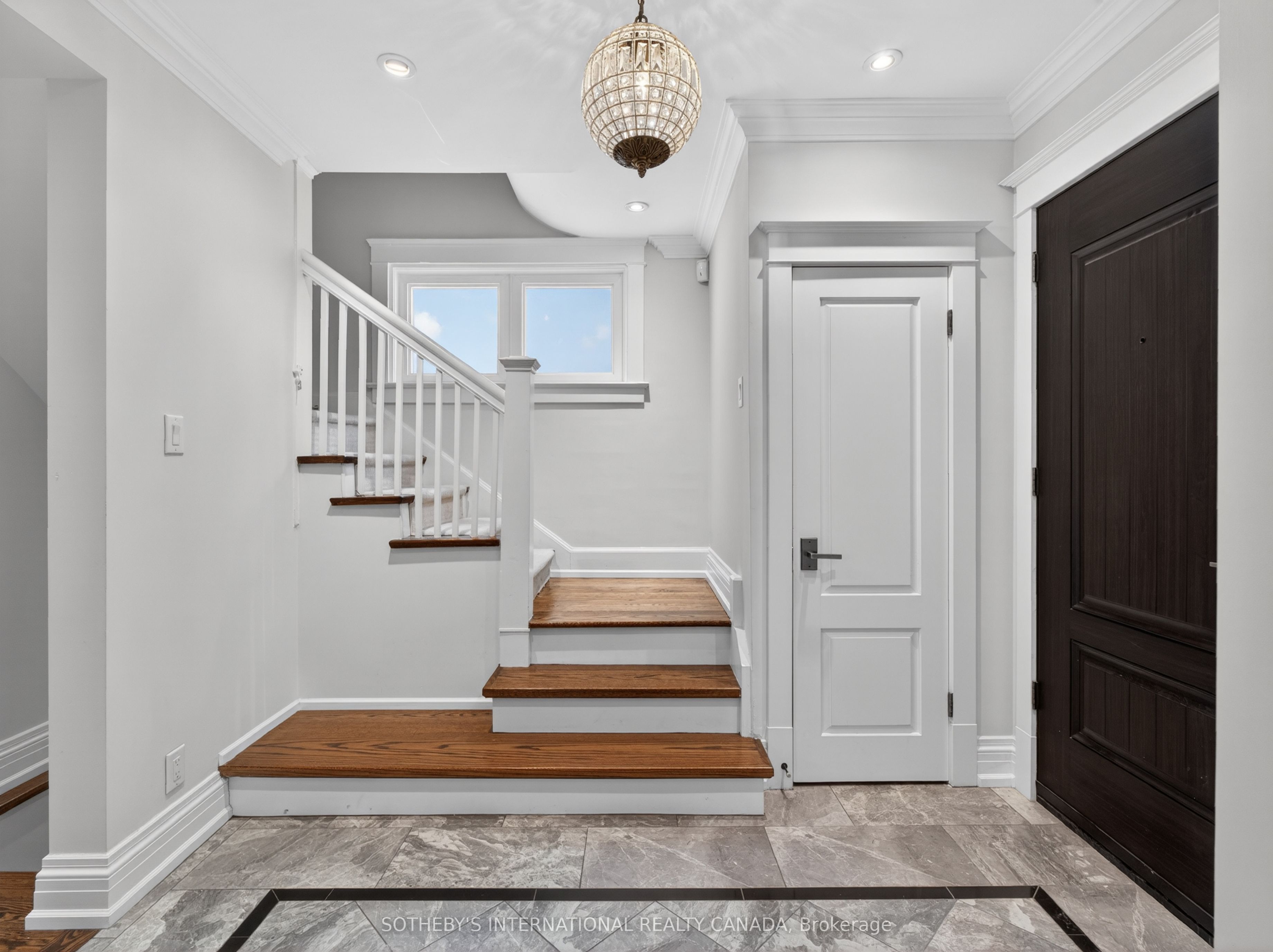 70 Oriole Road, Toronto, ON M4V 2G1 photo 3
