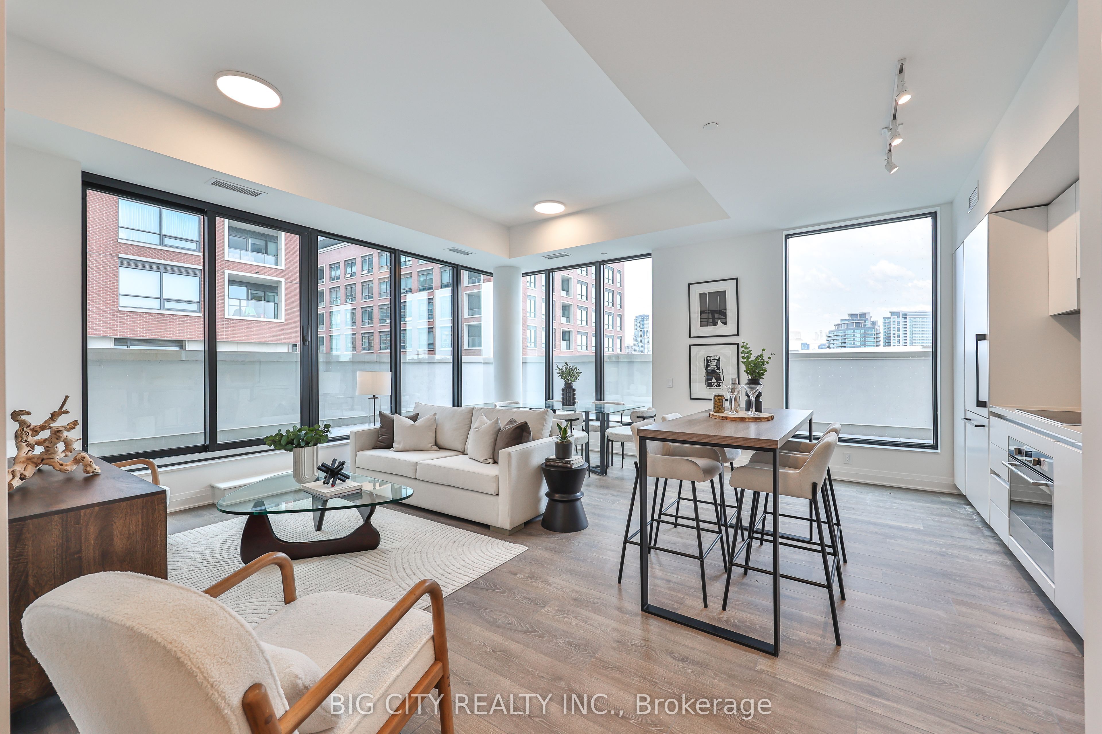 25 Frederick Todd Way 210, Toronto, ON M4G 0C9 photo 4
