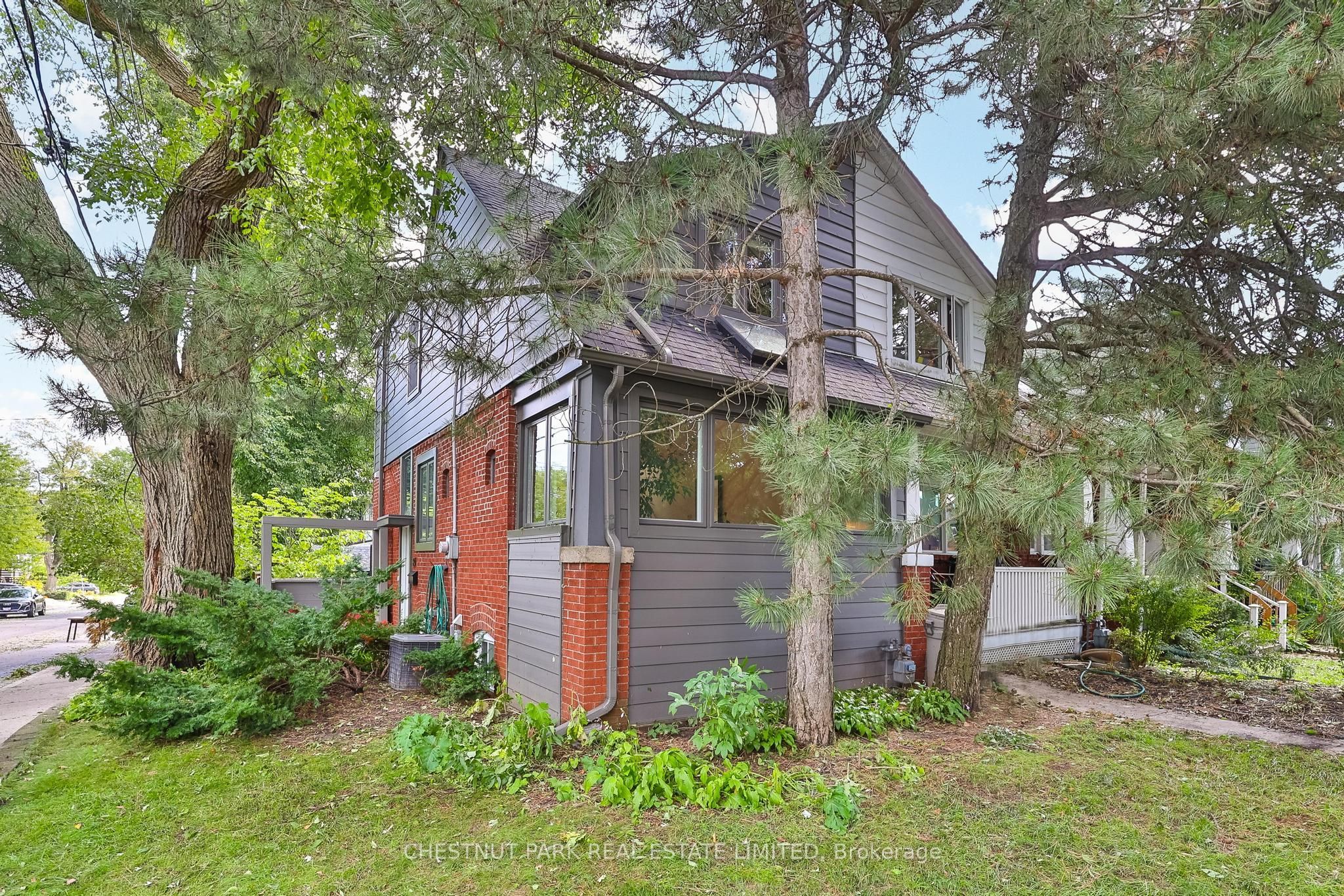 211 Snowdon Avenue, Toronto, ON M4N 2B4 photo 2