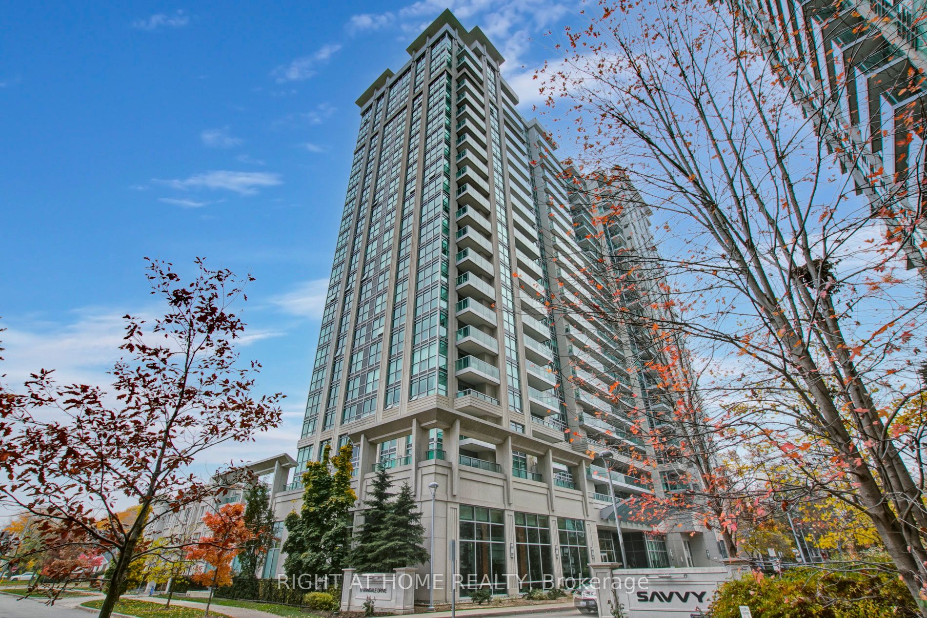 17 Anndale Drive 1517, Toronto, ON M2N 2W7