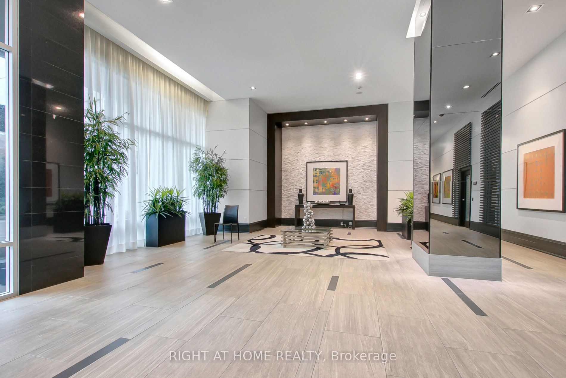 17 Anndale Drive 1517, Toronto, ON M2N 2W7 photo 3