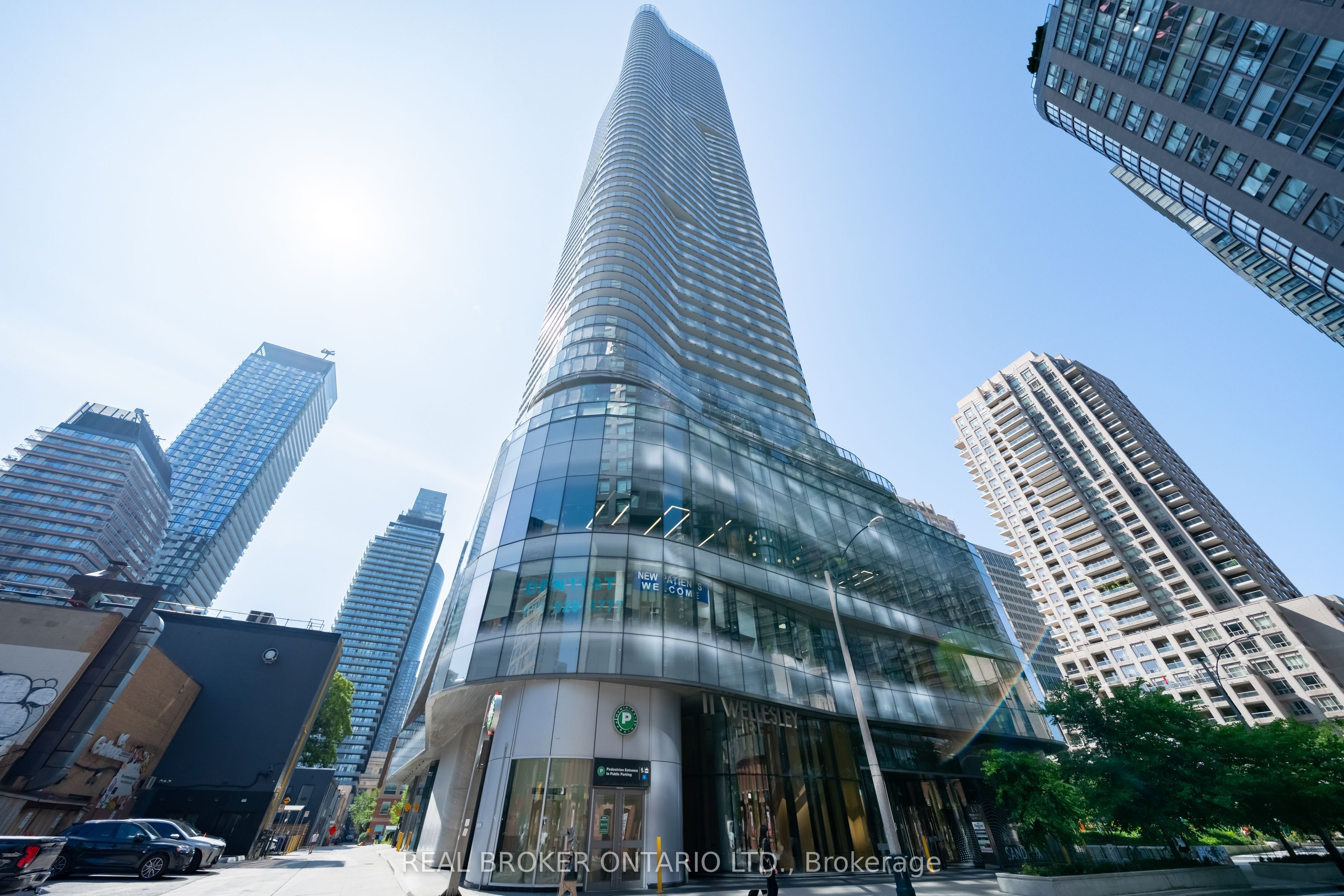 11 Wellesley Street W 5311, Toronto, ON M4Y 1E8