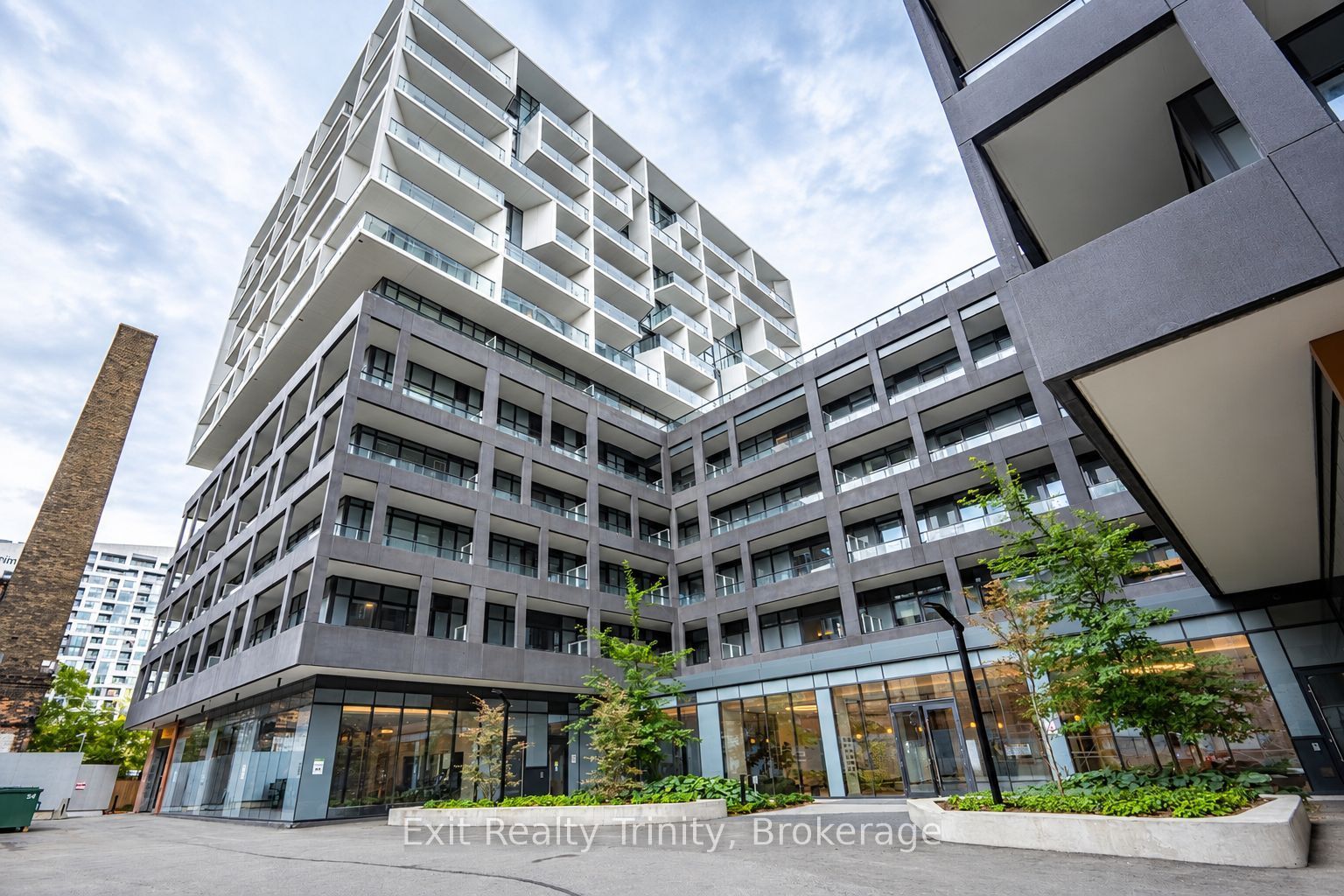 9 Tecumseth Street, Toronto, ON M5V 0S5 photo 4