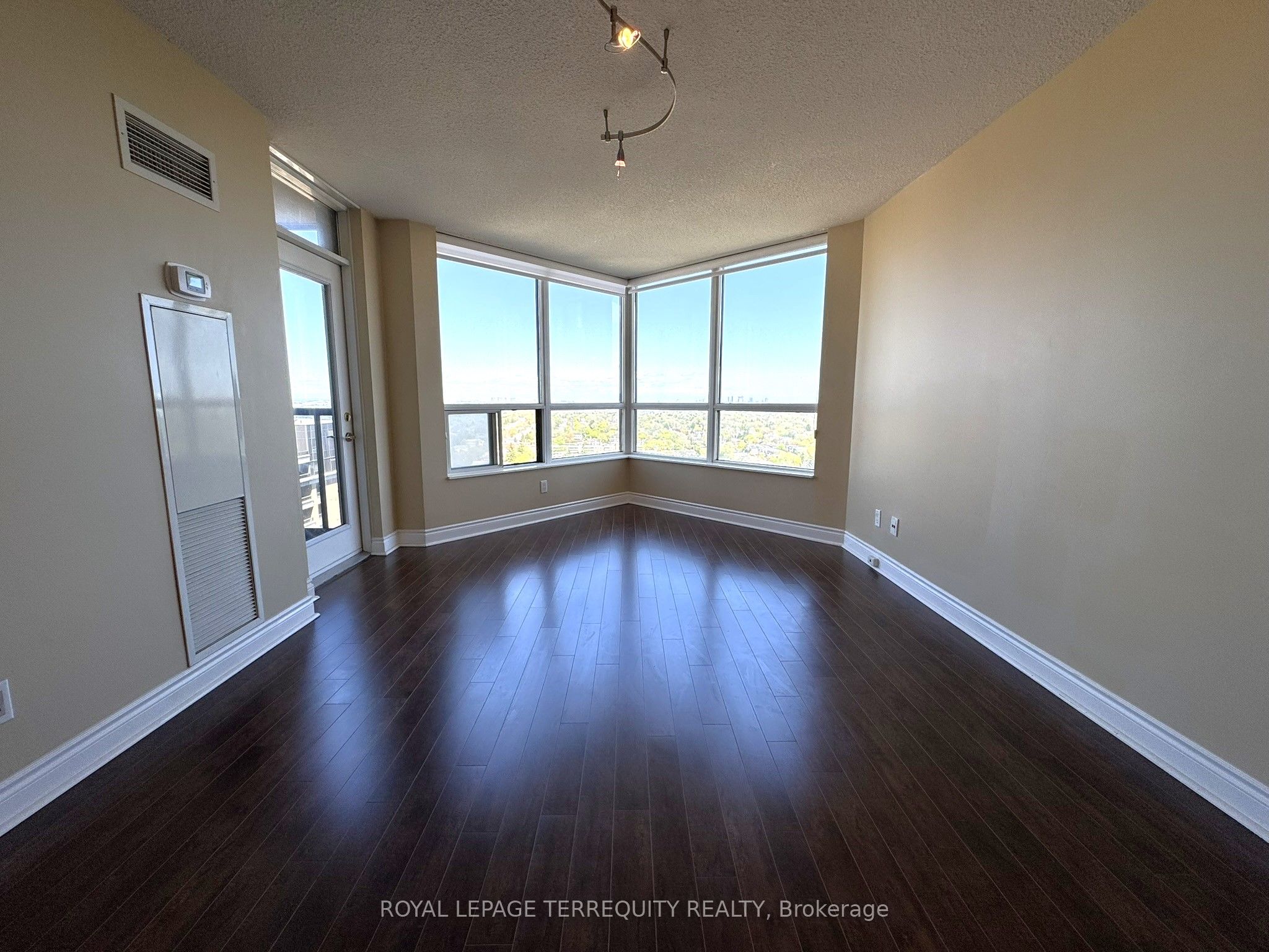10 Northtown Way 2314, Toronto, ON M2N 7L4 photo 2