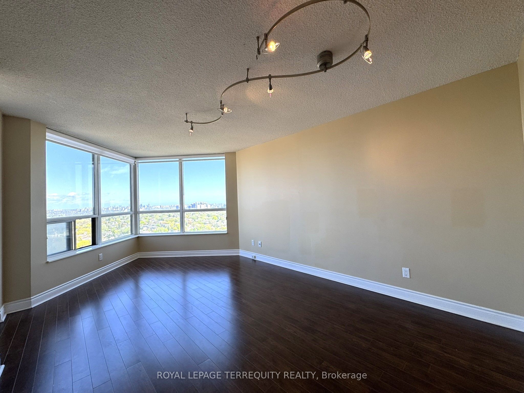 10 Northtown Way 2314, Toronto, ON M2N 7L4 photo 4