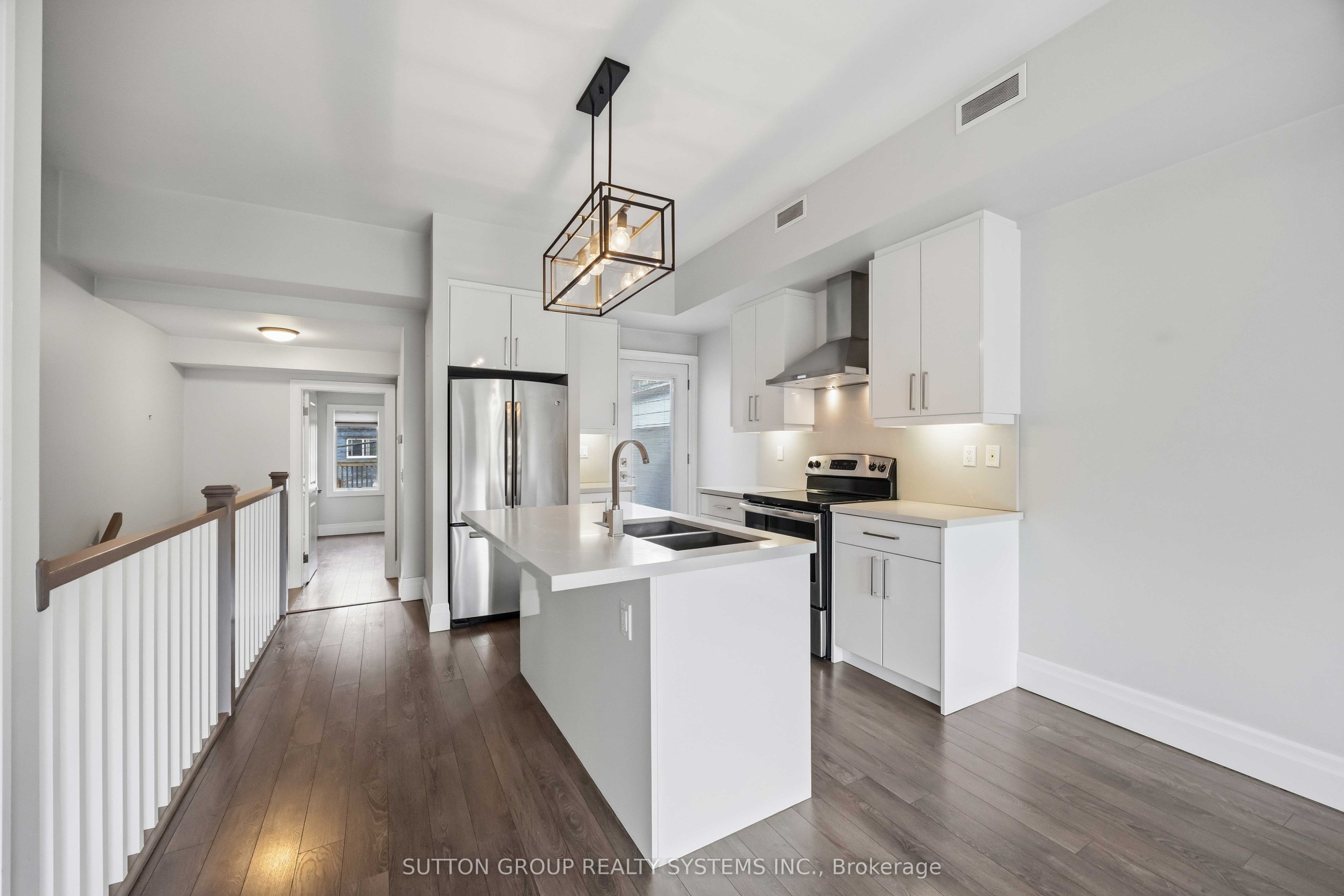 726 Richmond Street W 2, Toronto, ON M6J 1C5