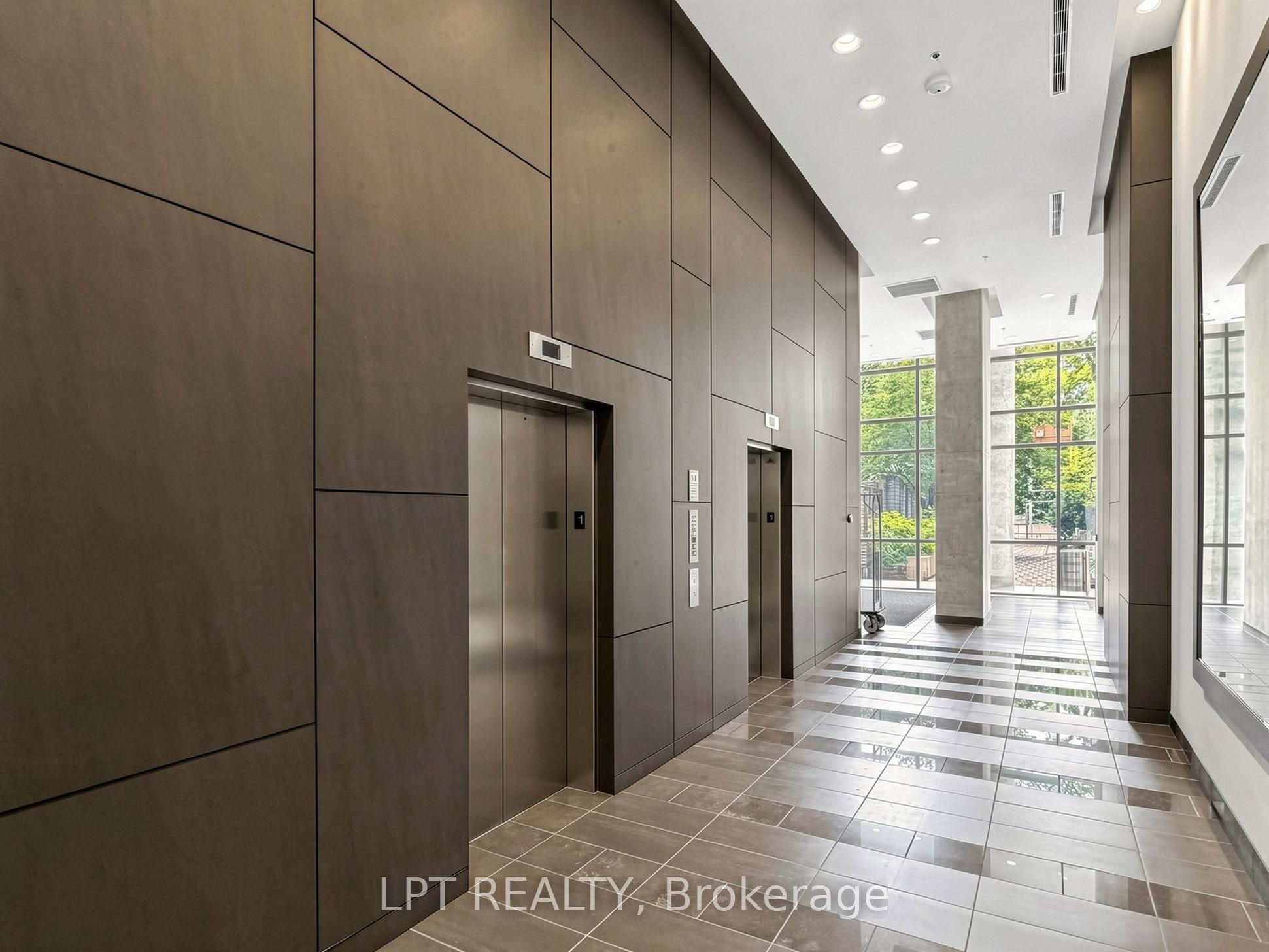 285 Mutual Street 1108, Toronto, ON M4Y 3C5 photo 4