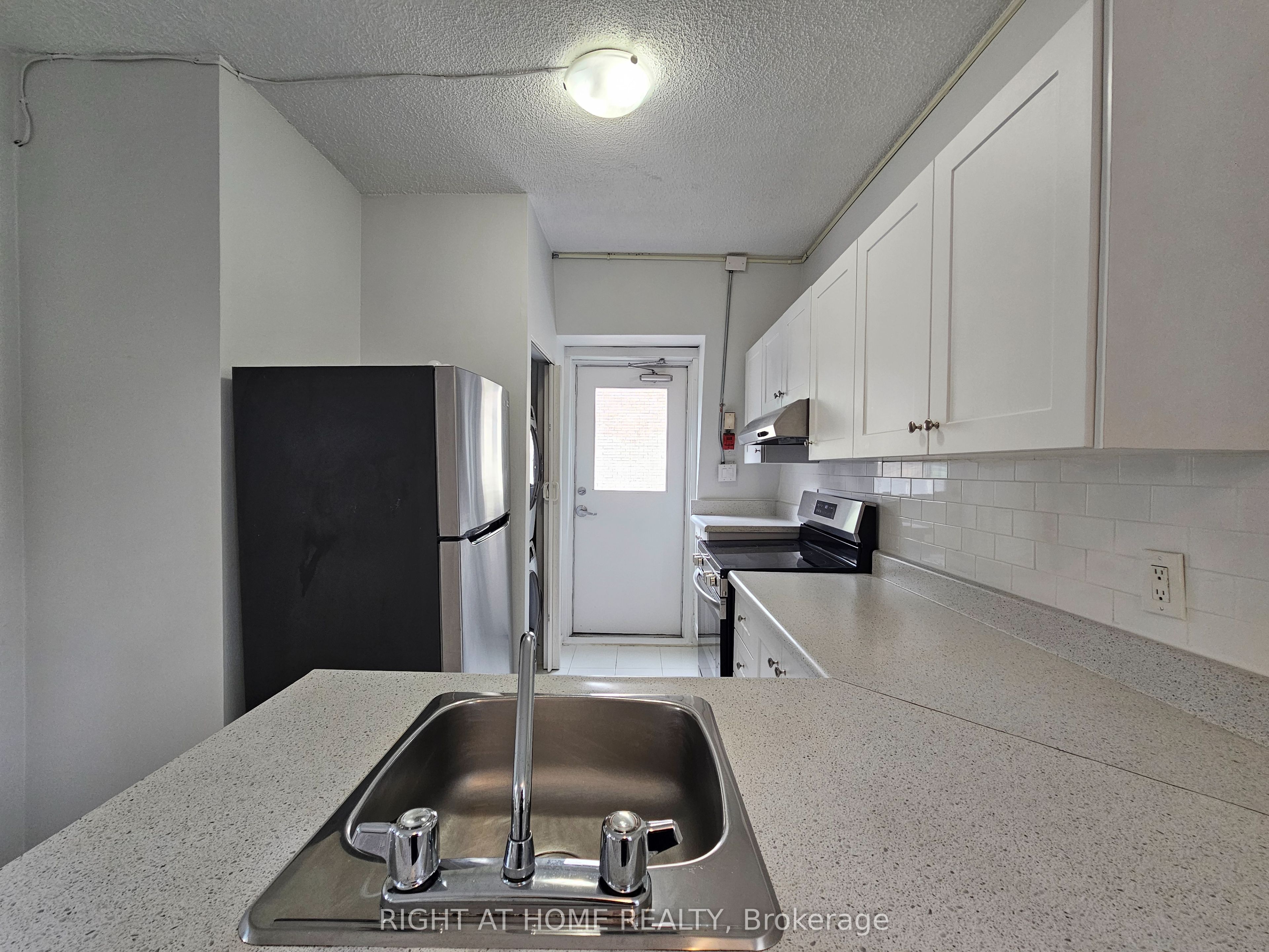 505 Church Street 302, Toronto, ON M4Y 1H2 photo 3