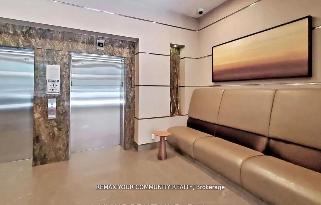 8 Scollard Street 606, Toronto, ON M5R 1M2 photo 4
