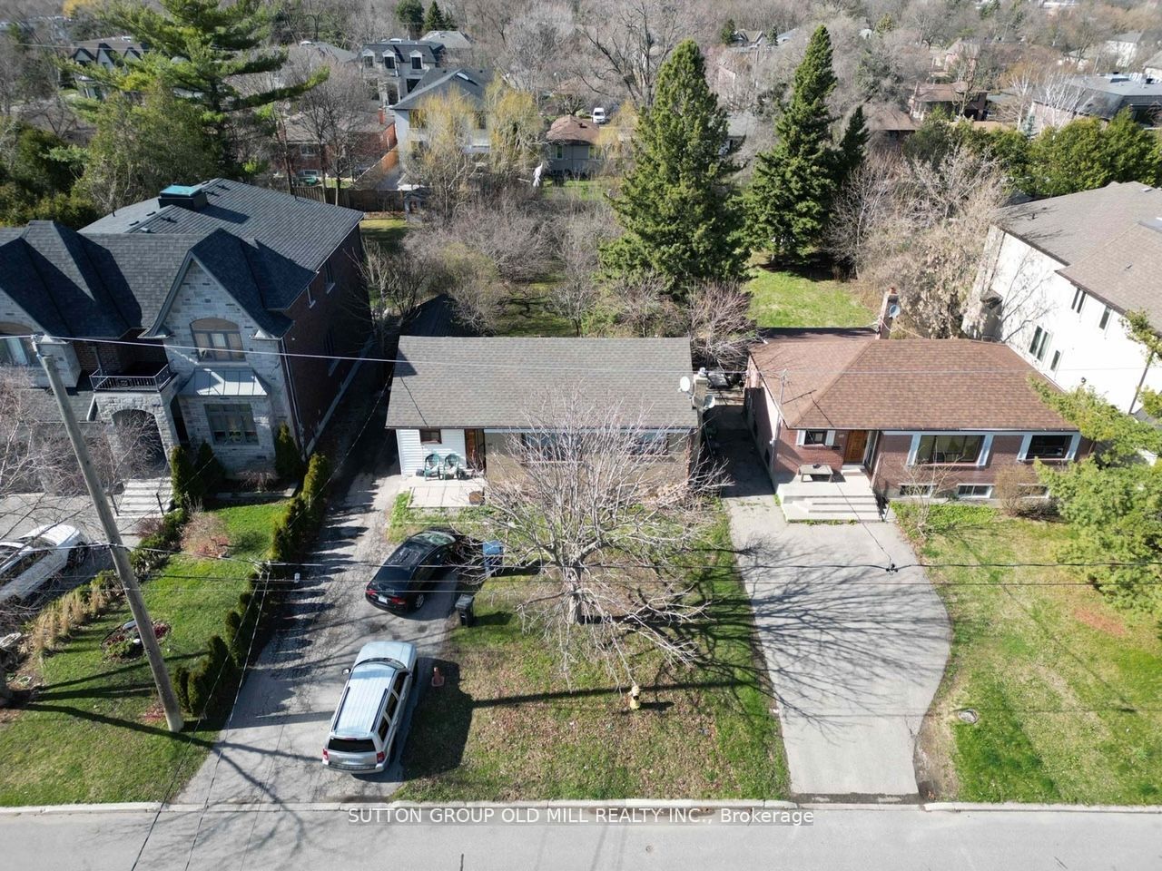 96 Caines Avenue, Toronto, ON M2R 2L3 photo 4