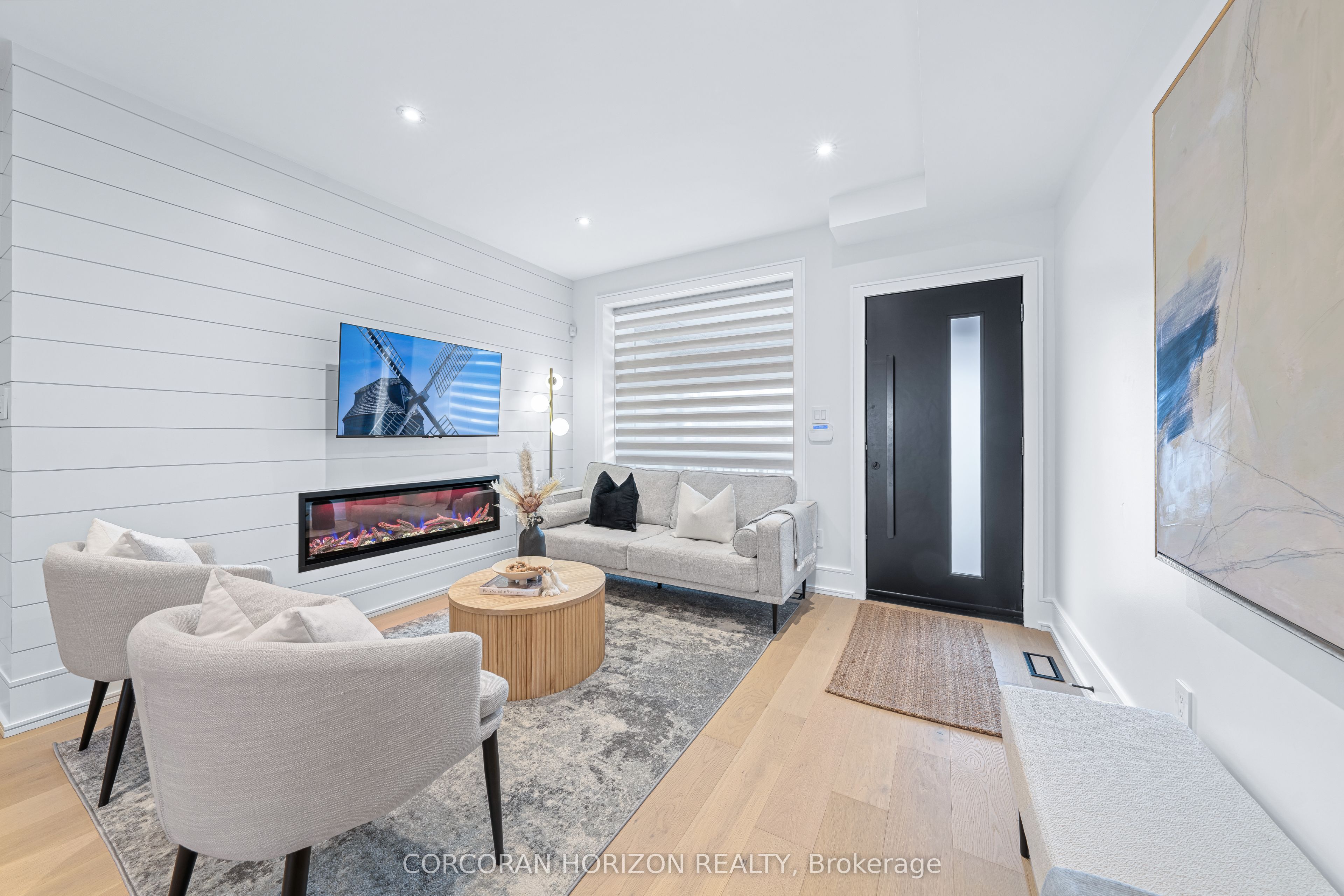 225 Christie Street, Toronto, ON M6G 3B5 photo 3