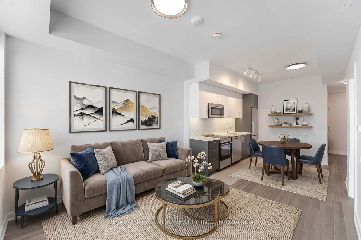 664 Spadina Avenue 904, Toronto, ON M5S 2H7