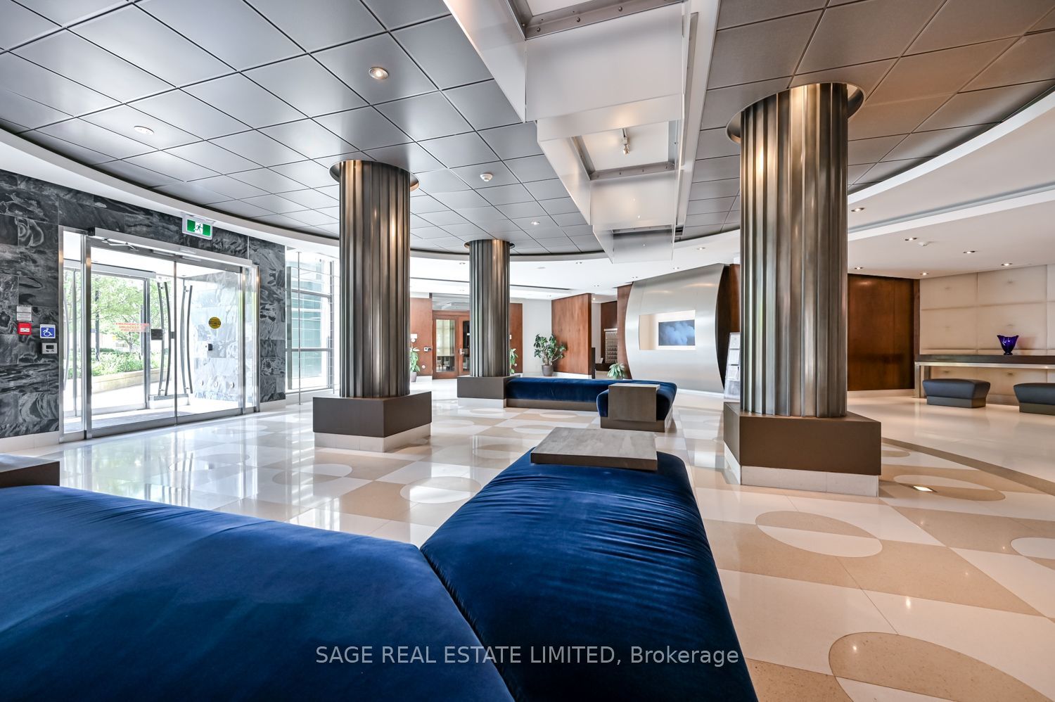 410 Queens Quay W 1114, Toronto, ON M5V 3T1 photo 2