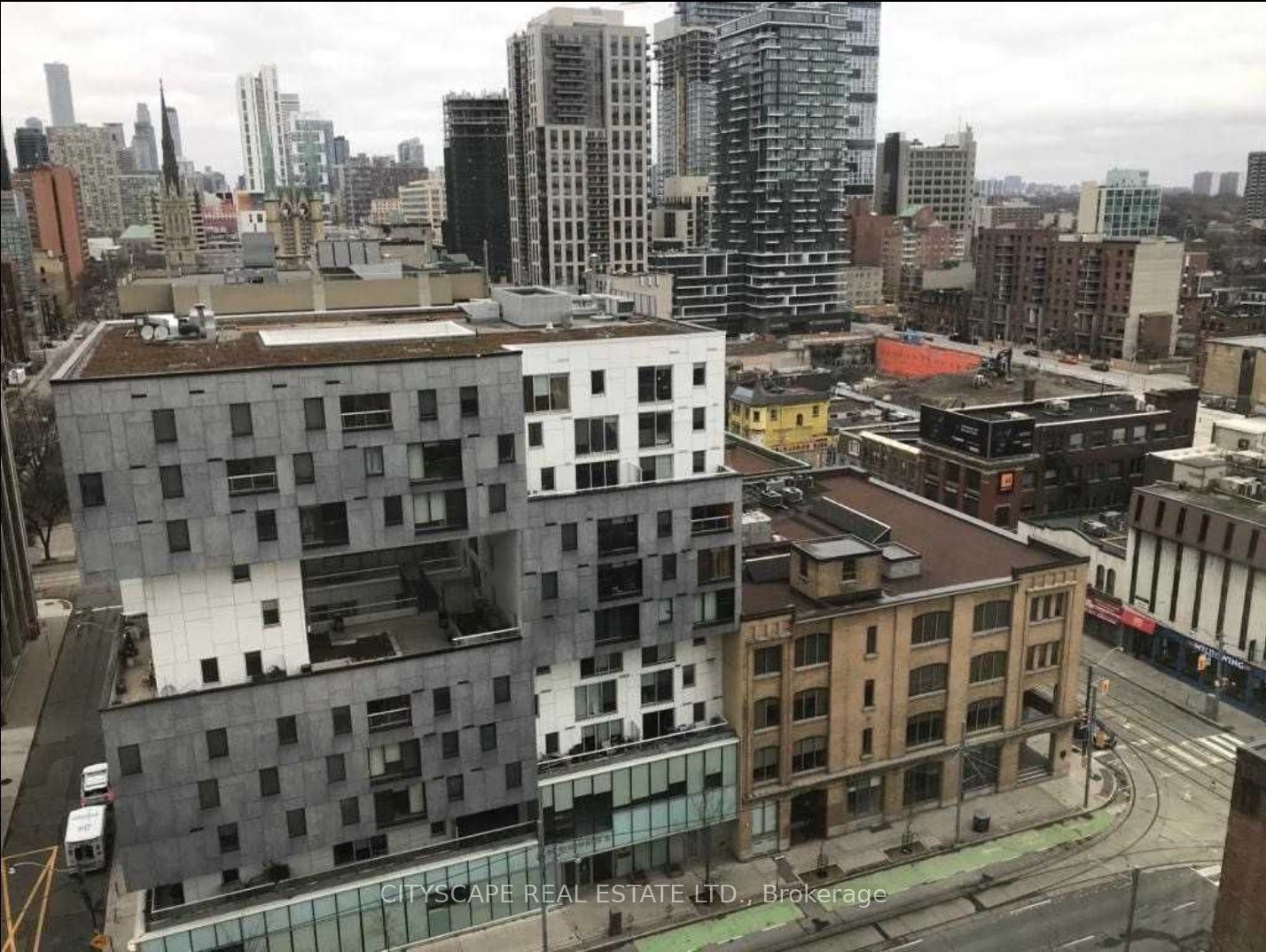 50 Lombard Street 1705, Toronto, ON M5C 2X4 photo 2