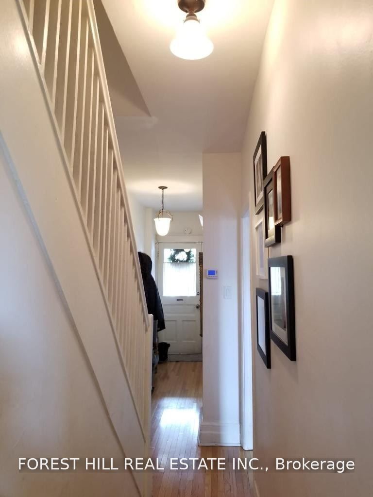37 Hendrick Avenue, Toronto, ON M6G 3S4 photo 3