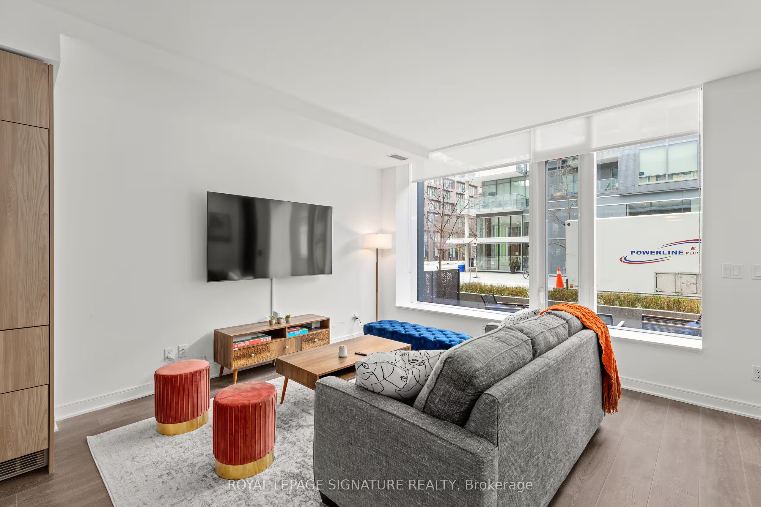 180 Mill Street S-126, Toronto, ON M5A 0V7
