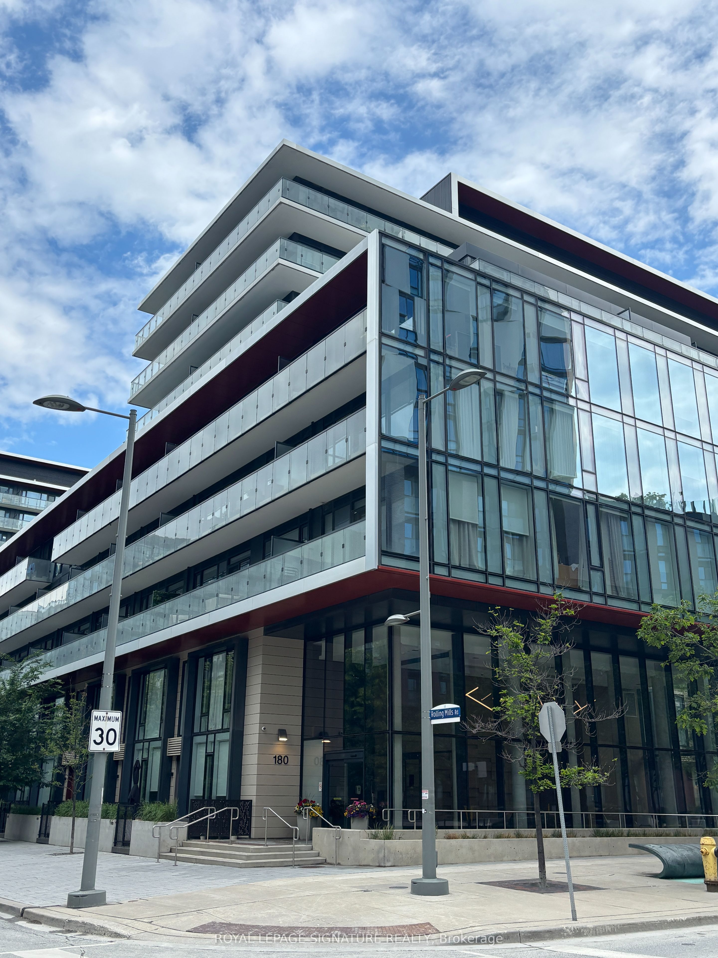 180 Mill Street S-126, Toronto, ON M5A 0V7 photo 2