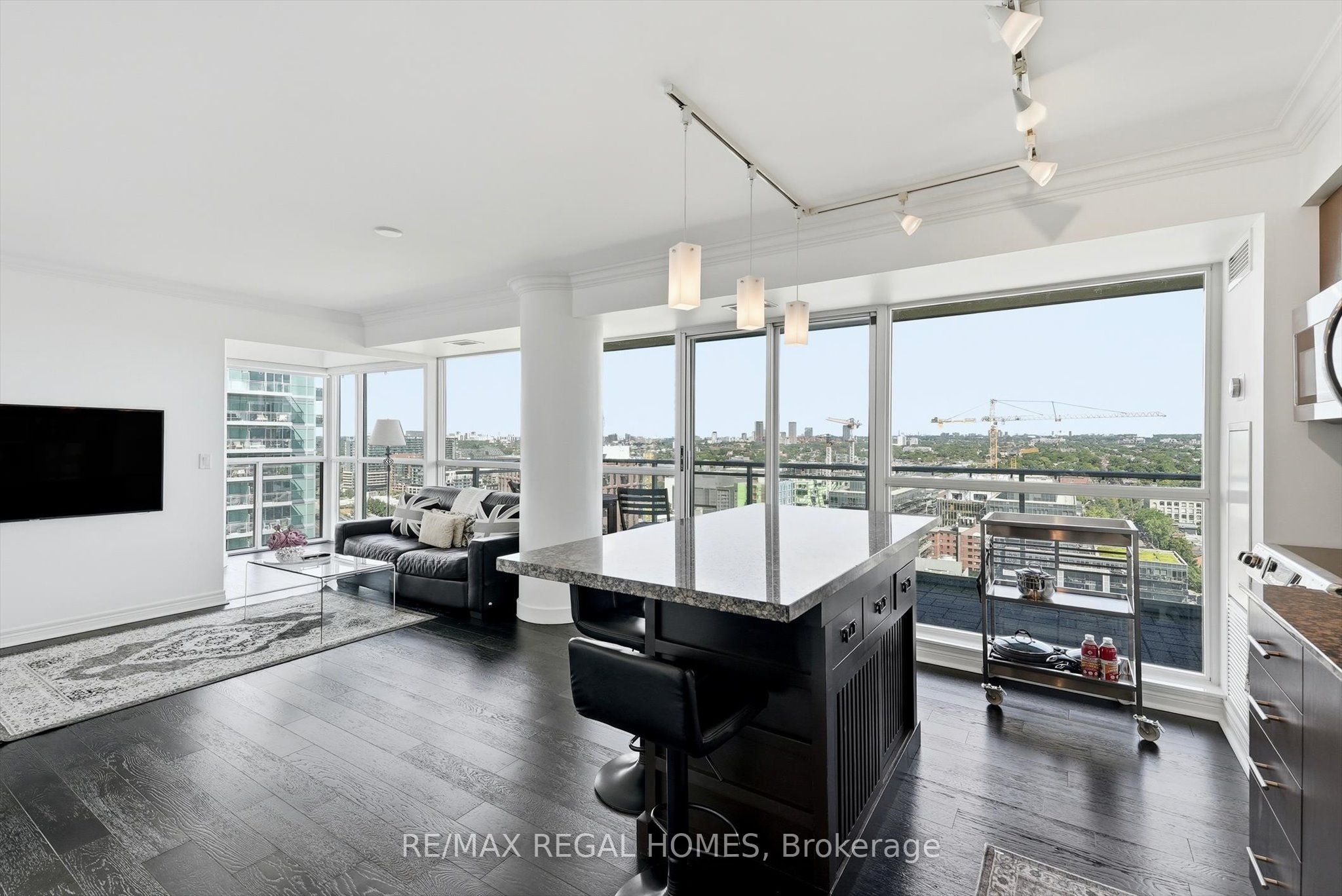 80 Western Battery Road 2304, Toronto, ON M6K 3S1 photo 3