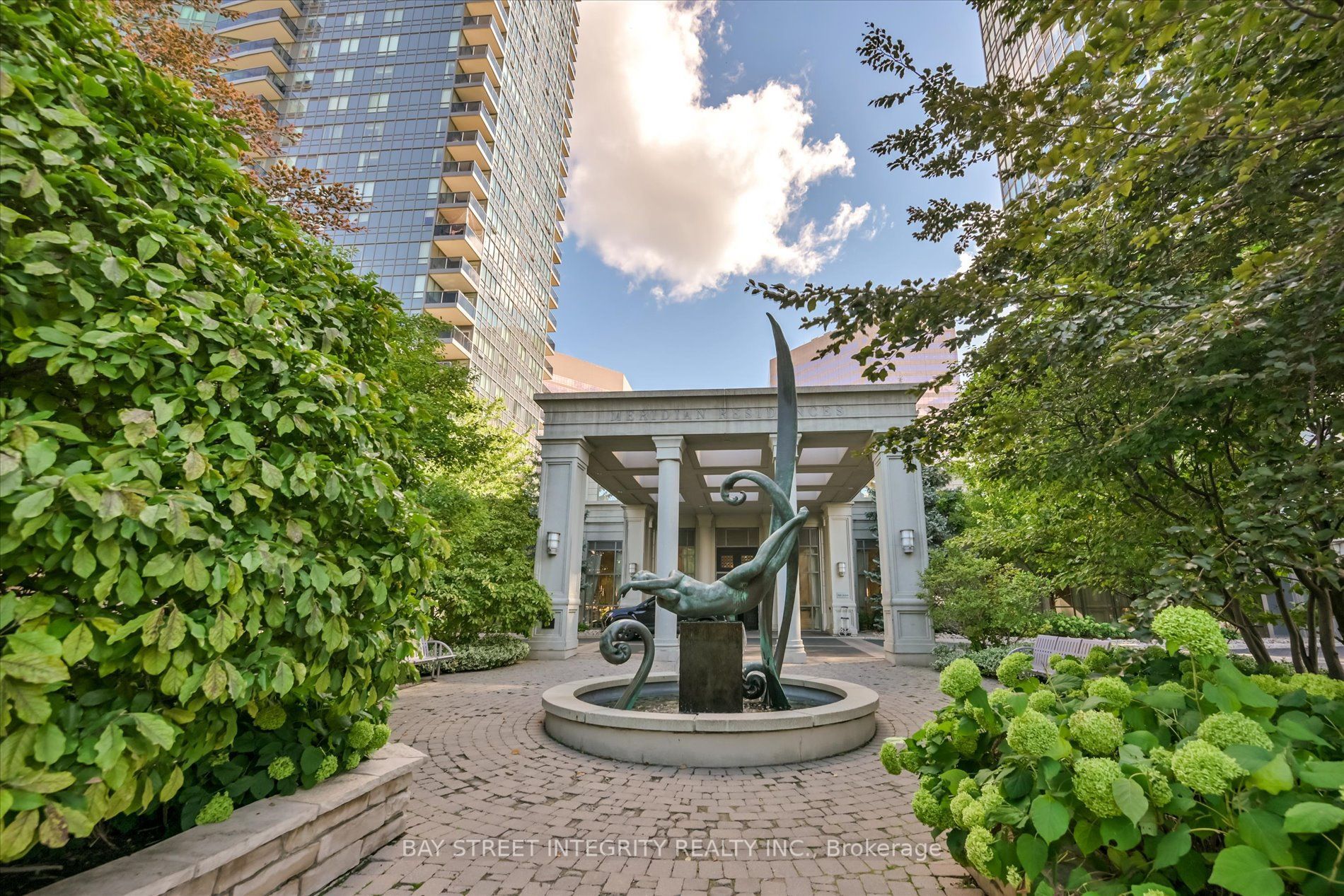 15 Greenview Avenue 1906, Toronto, ON M2M 4M7 photo 3
