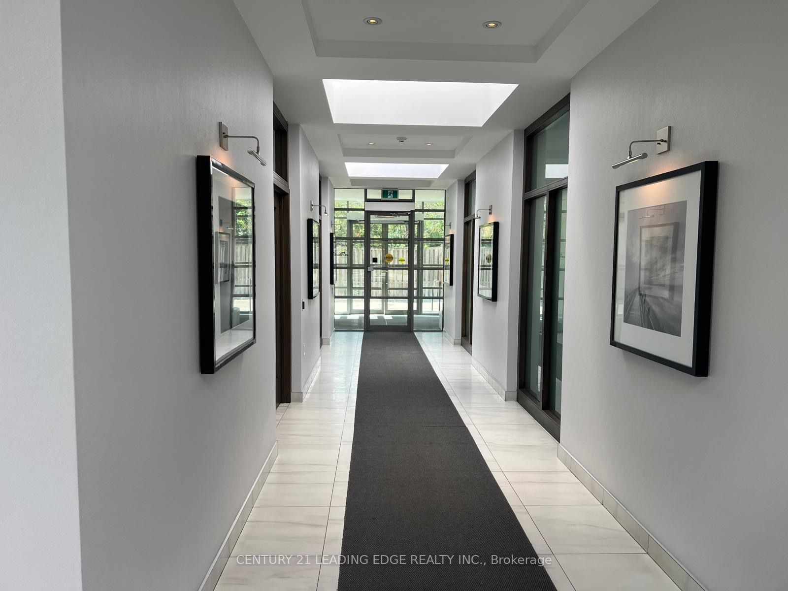 3830 Bathurst Street 706, Toronto, ON M3H 6C5 photo 2