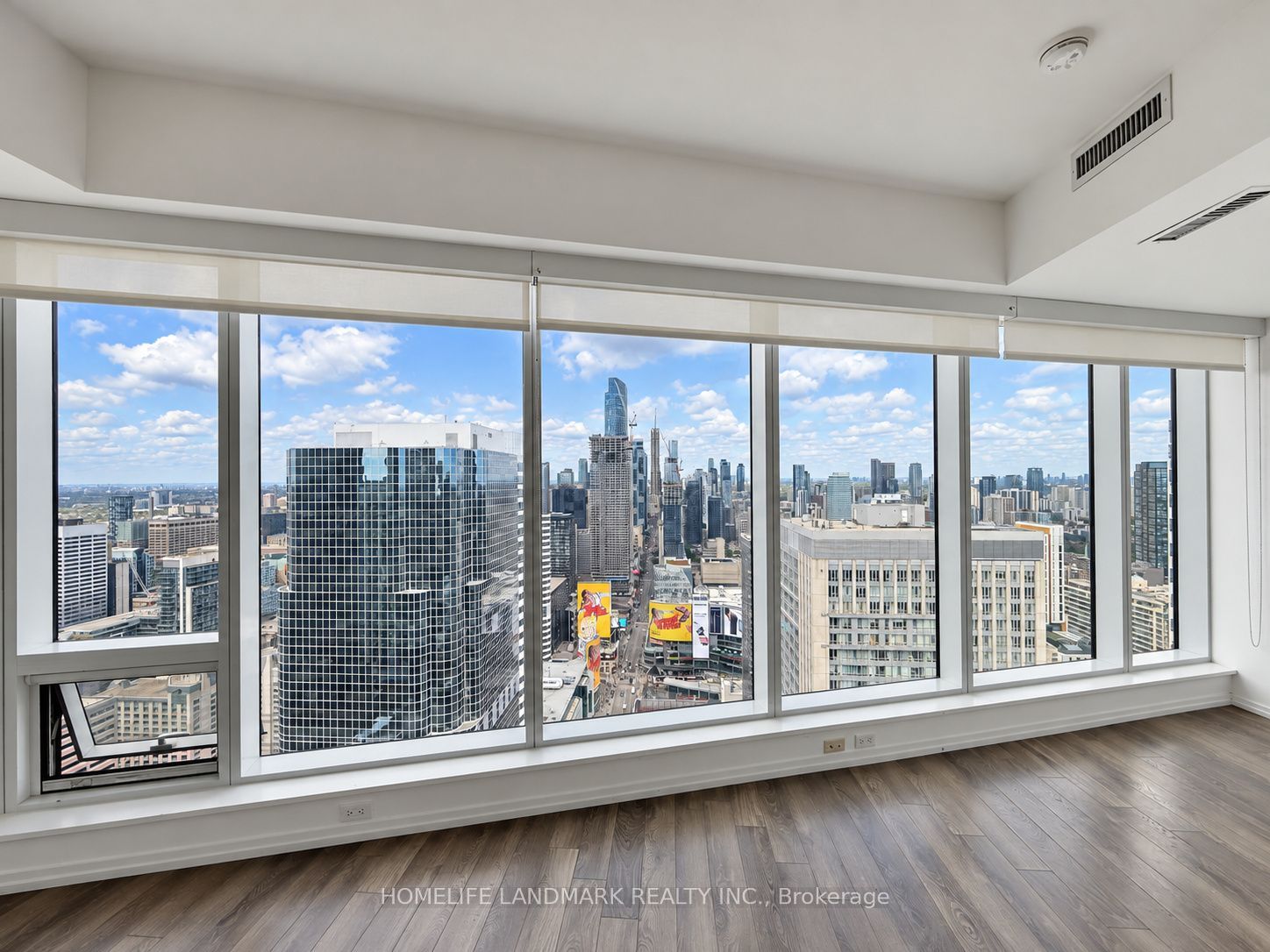 197 Yonge Street 4213, Toronto, ON M5B 0C1 photo 5