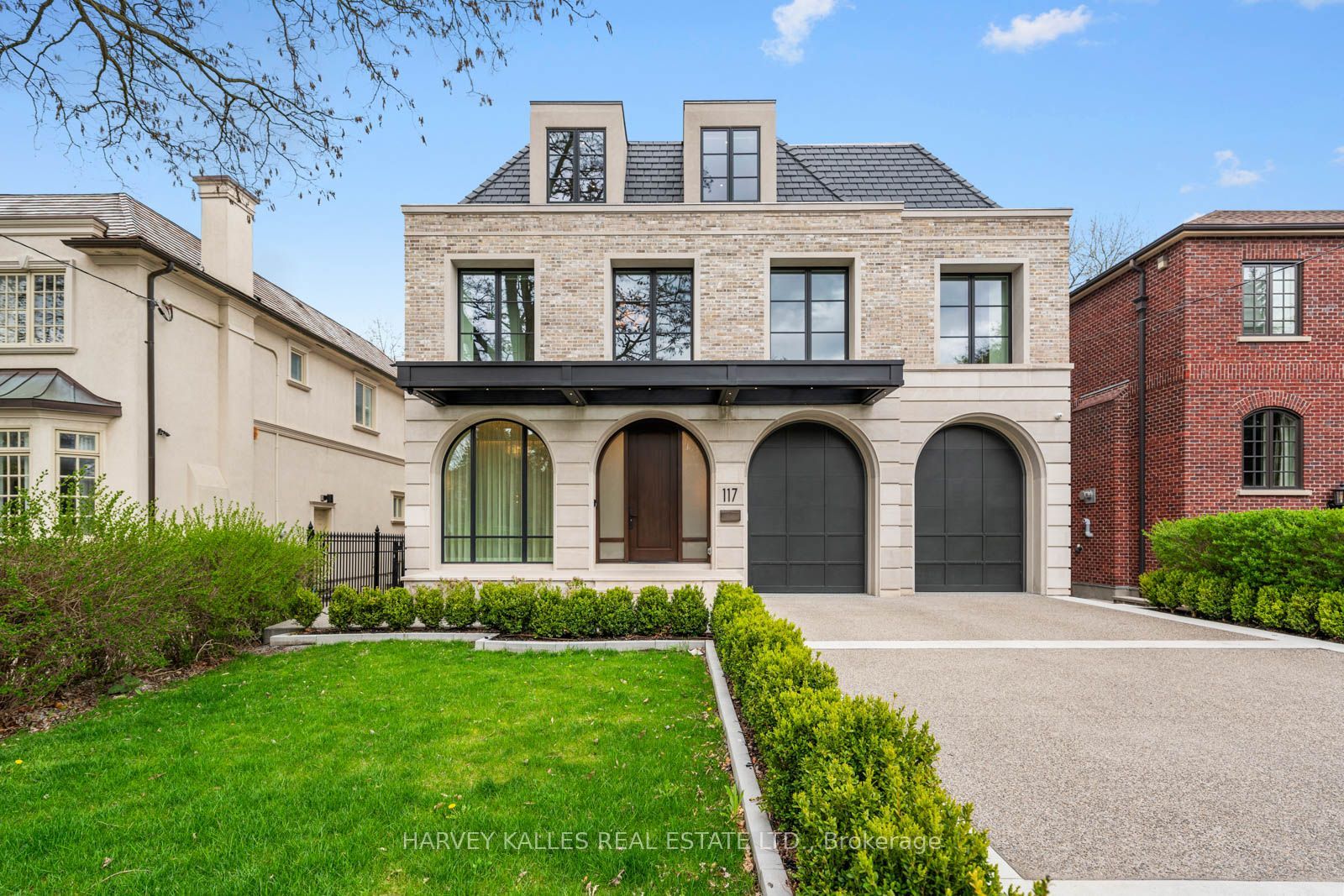 117 Yonge Boulevard, Toronto, ON M5M 3H2 photo 2
