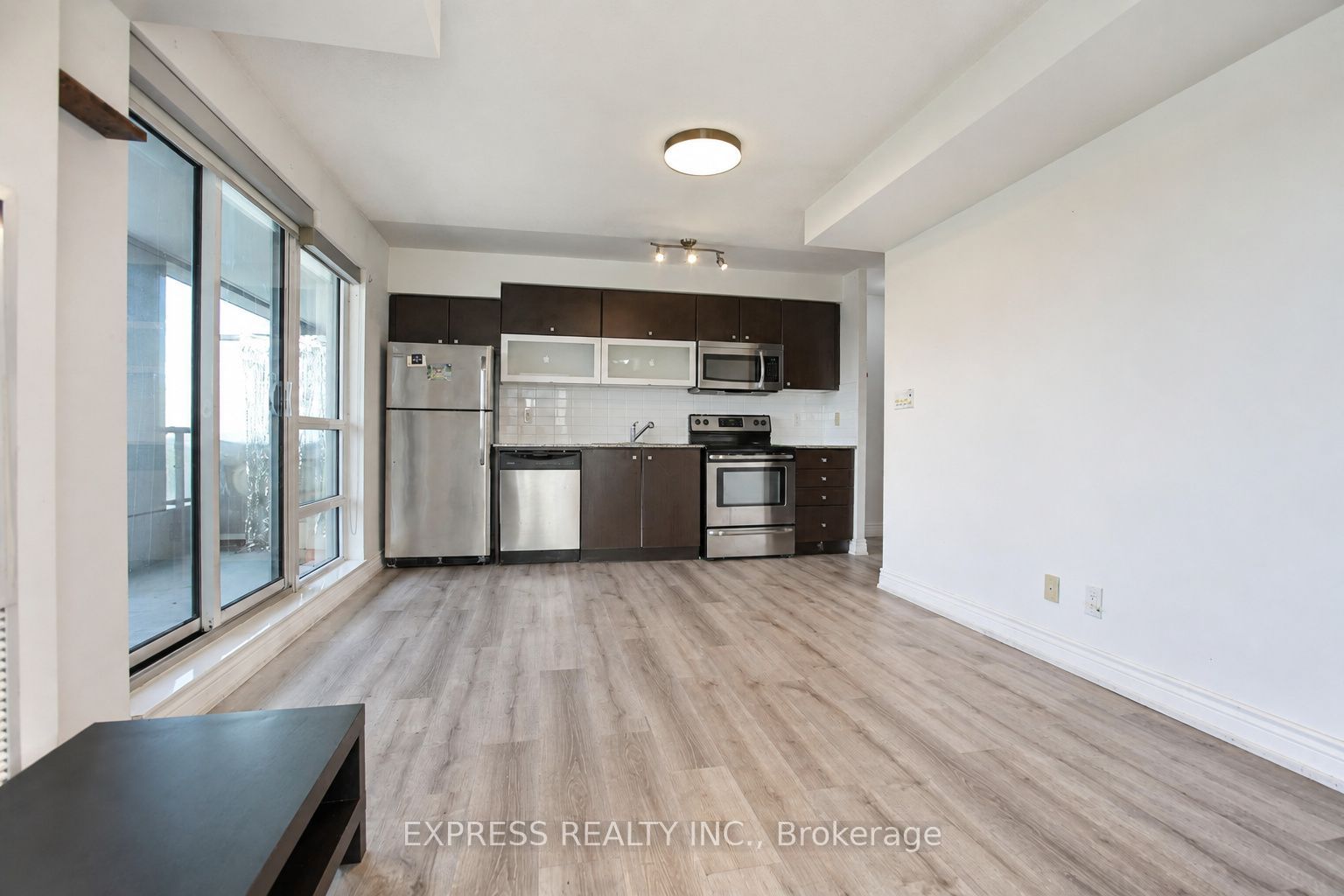 2015 Sheppard Avenue E 1105, Toronto, ON M2J 0B3 photo 5
