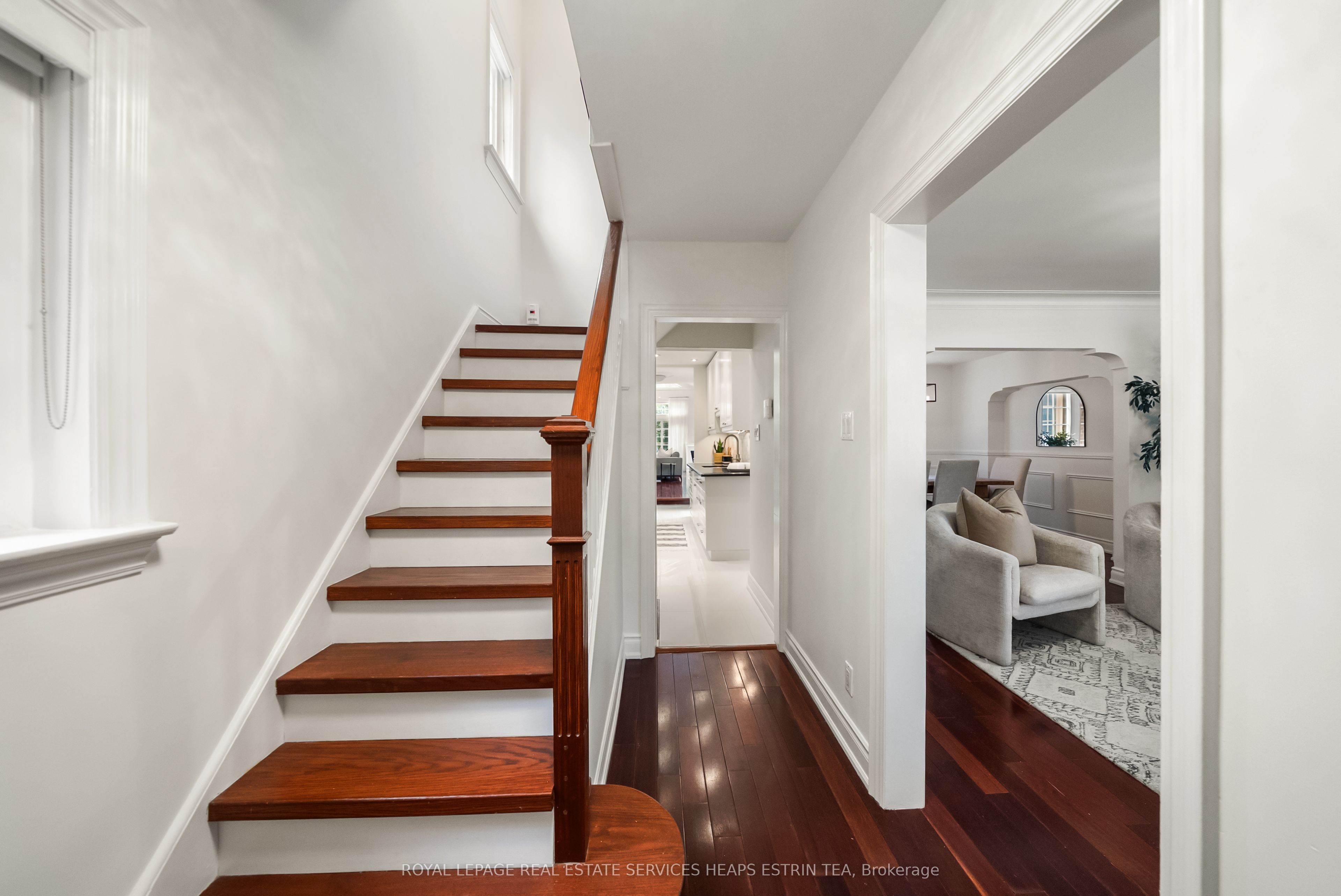 15 Mcrae Drive, Toronto, ON M4G 1S1 photo 2
