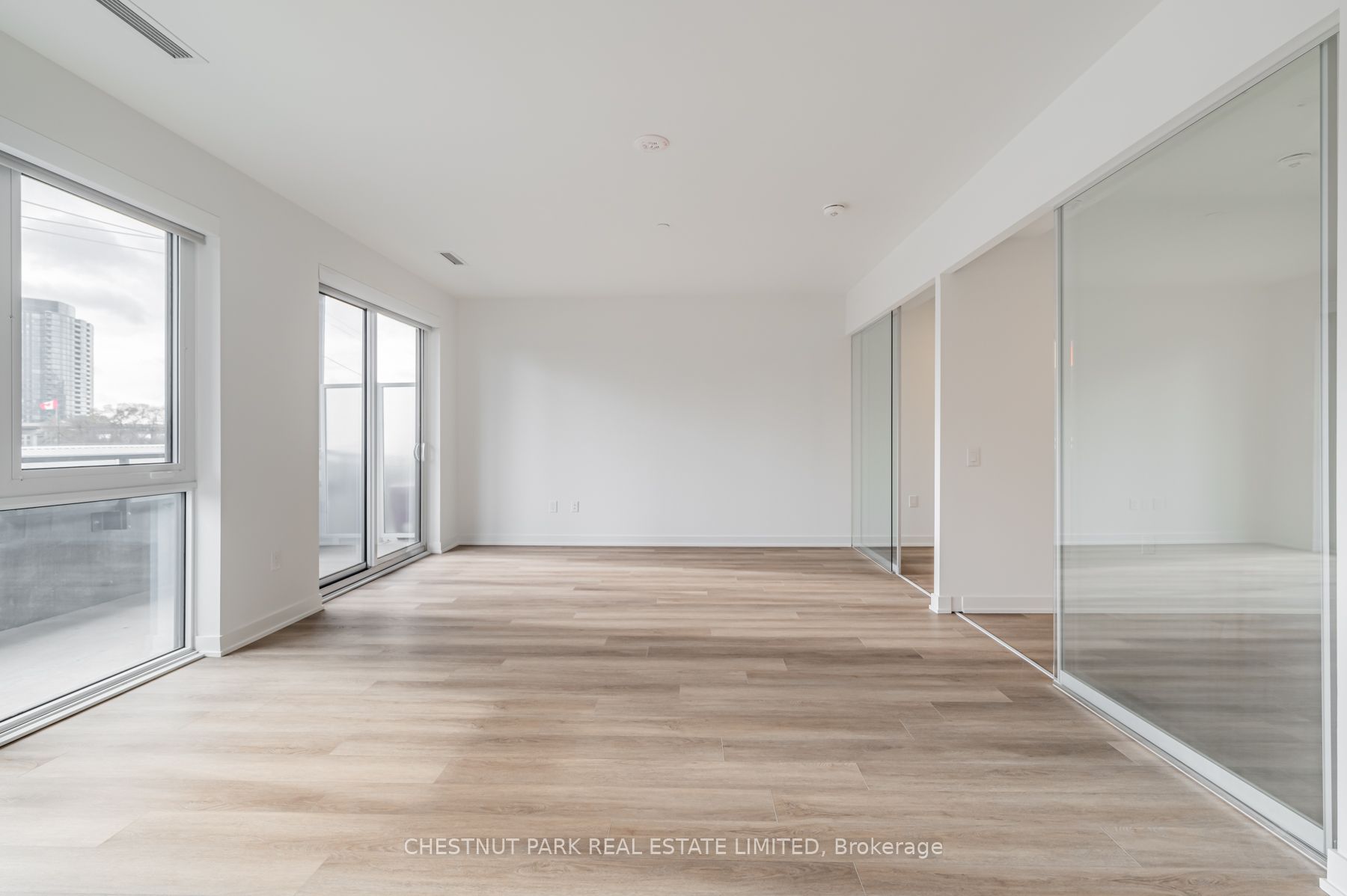 9 Tecumseth Street 214, Toronto, ON M5V 0S5 photo 4