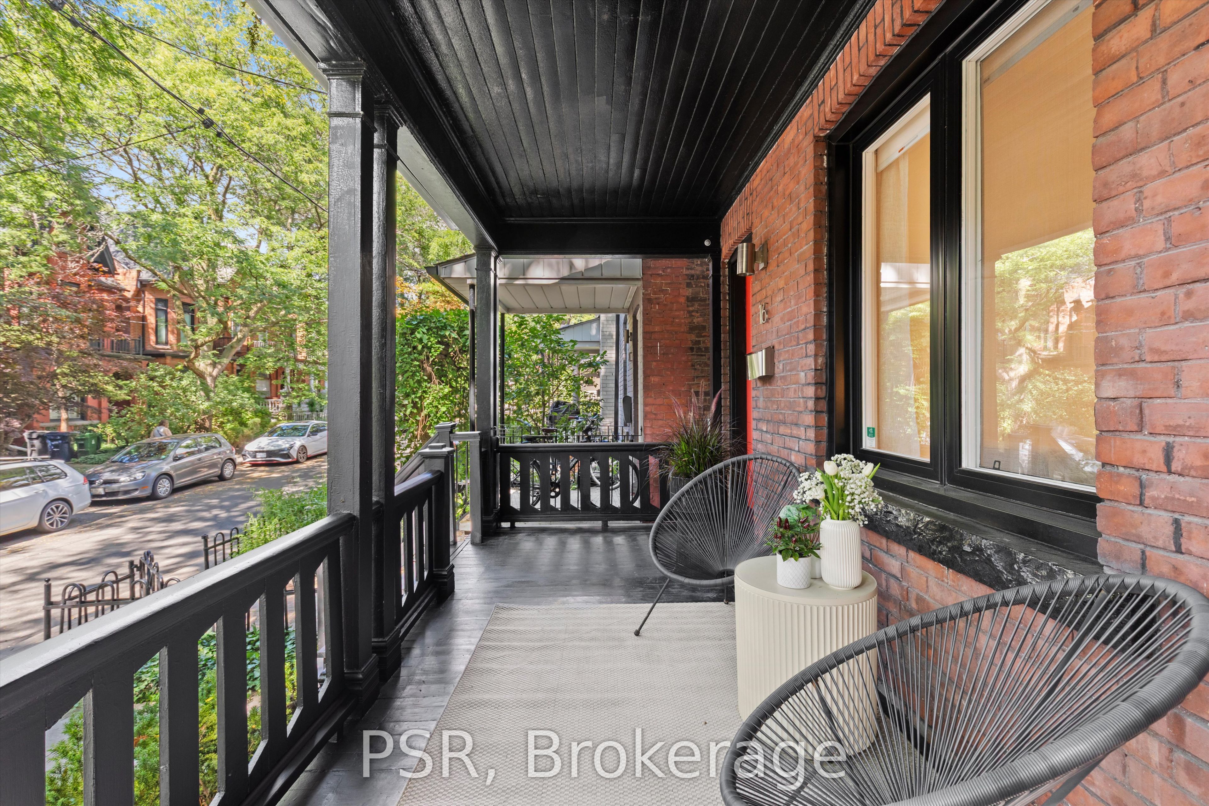 16 Mackenzie Crescent, Toronto, ON M6J 1T1 photo 5