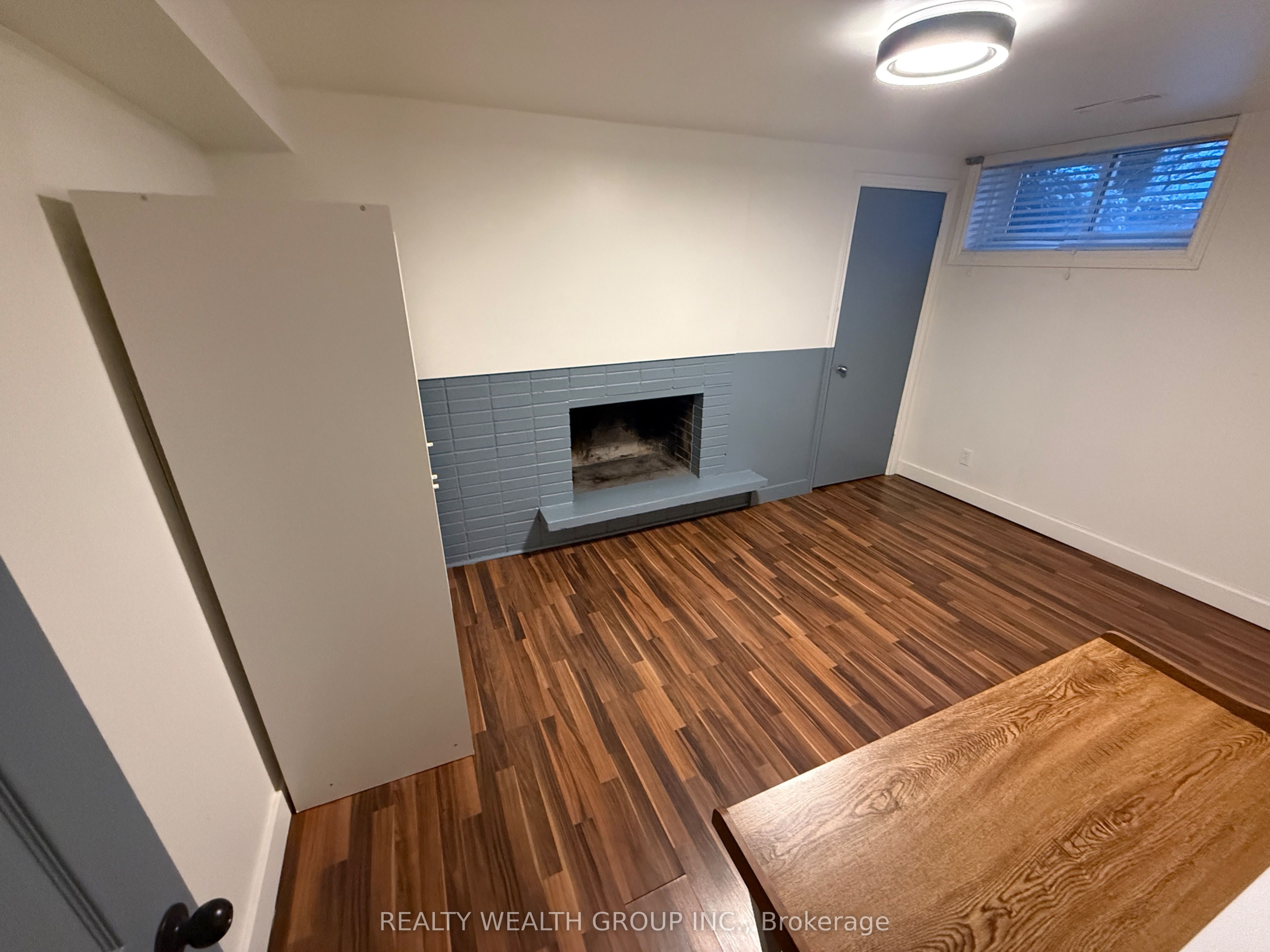 82 Elvaston Drive Bsmt, Toronto, ON M4A 1N6 photo 5