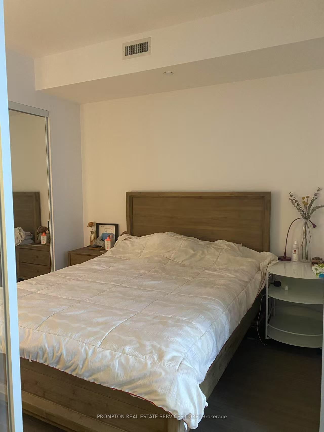 101 Peter Street 3105, Toronto, ON M5V 0G6 photo 4