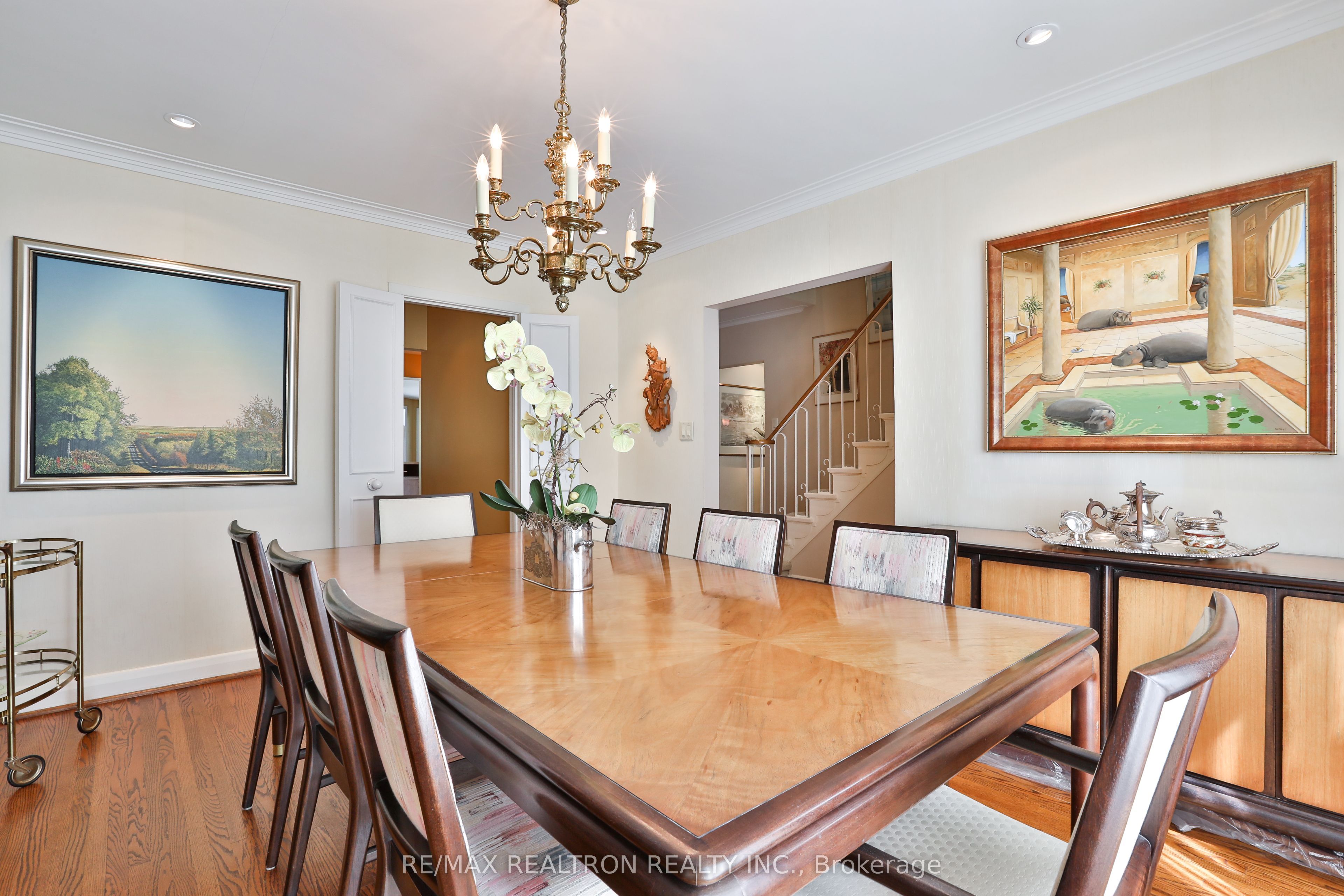 706 Briar Hill Avenue, Toronto, ON M6C 1L3 photo 3