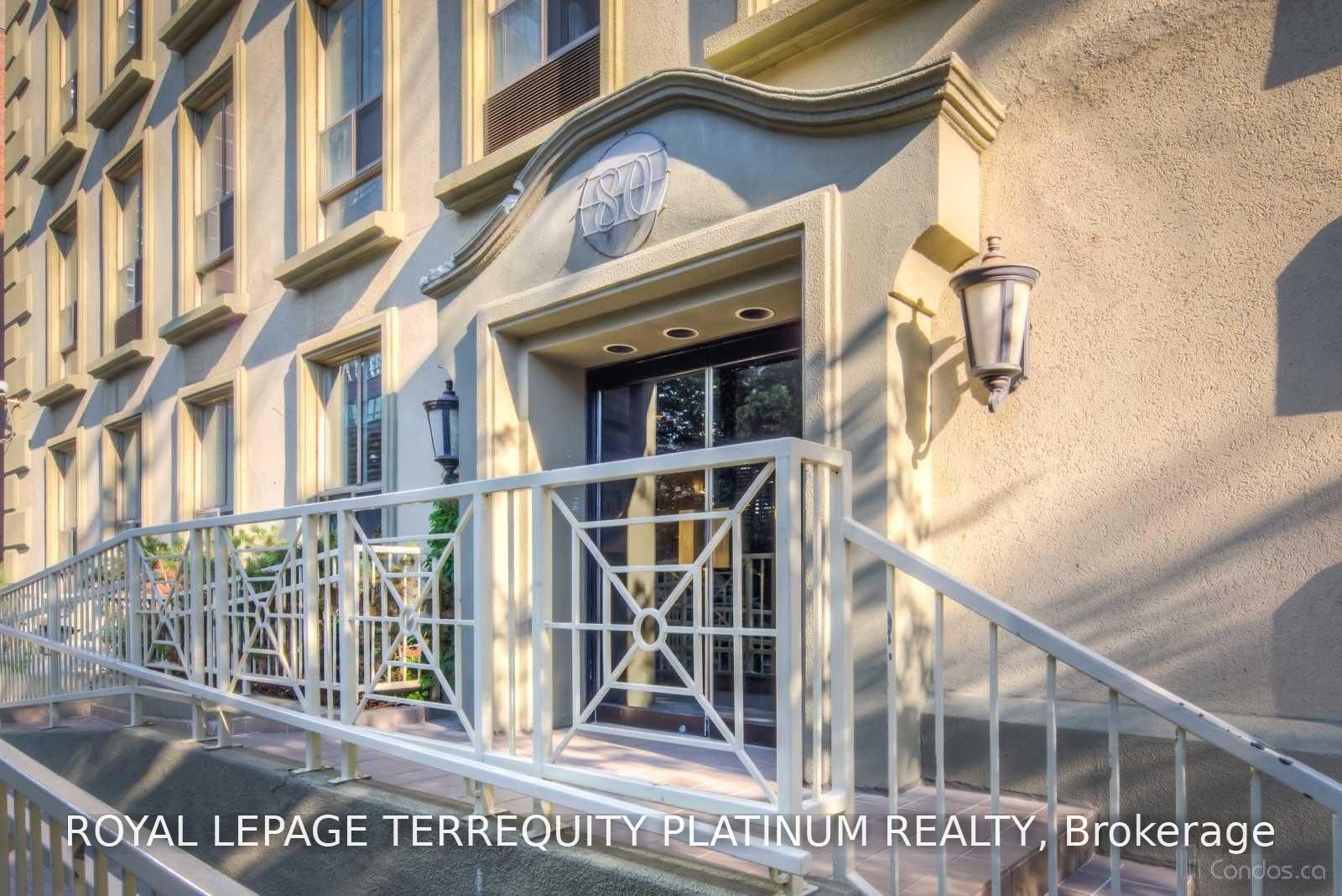 88 Charles Street E #209, Toronto, ON M4Y 2W7 photo 3