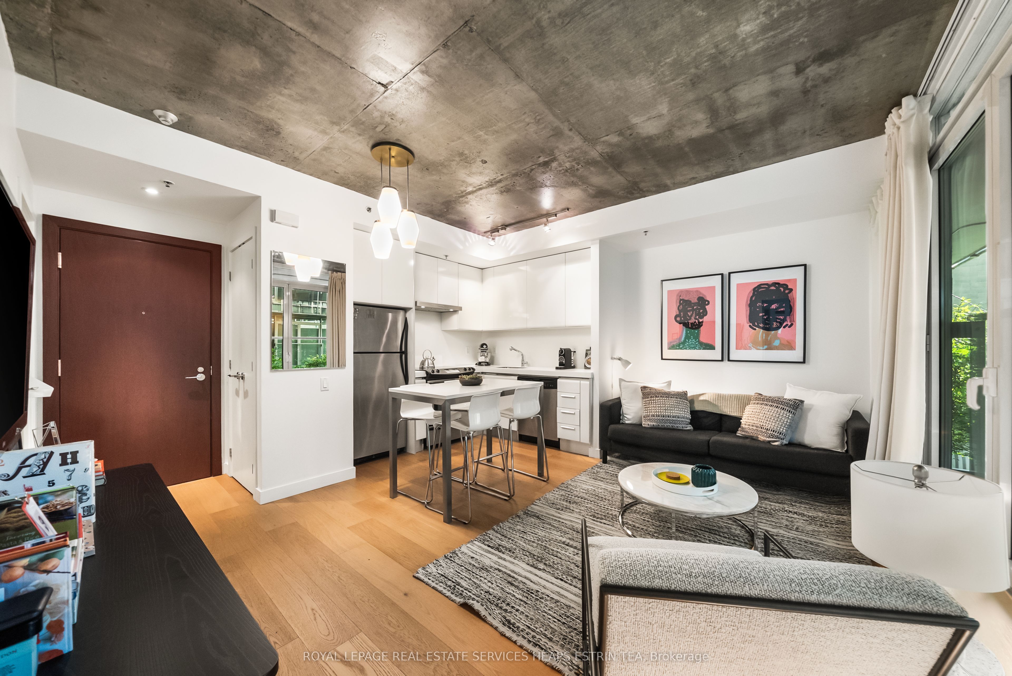 75 Portland Street 205, Toronto, ON M5V 2M9 photo 5