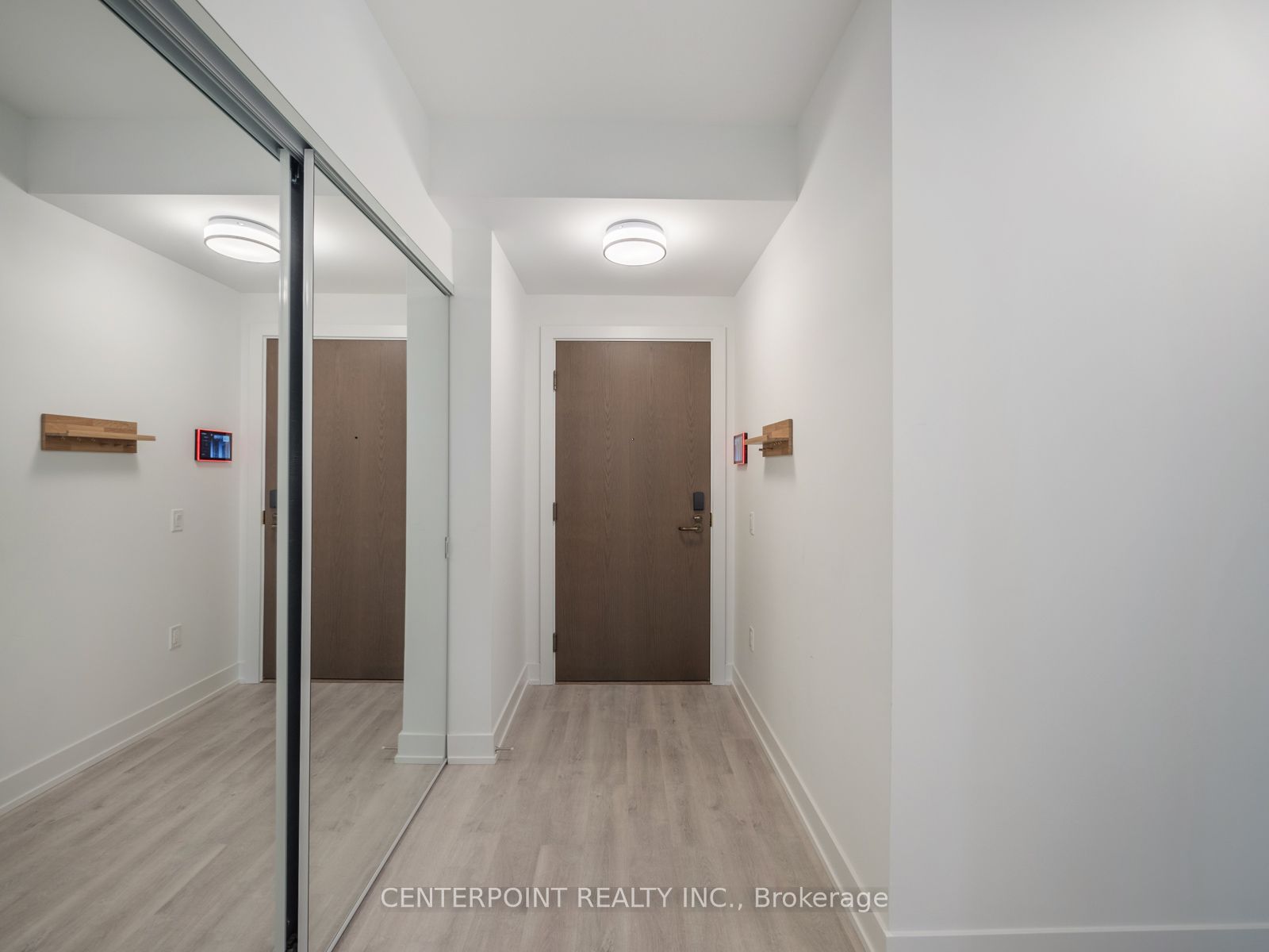 20 Inn On The Park Drive 2132, Toronto, ON M3C 0P8 photo 3