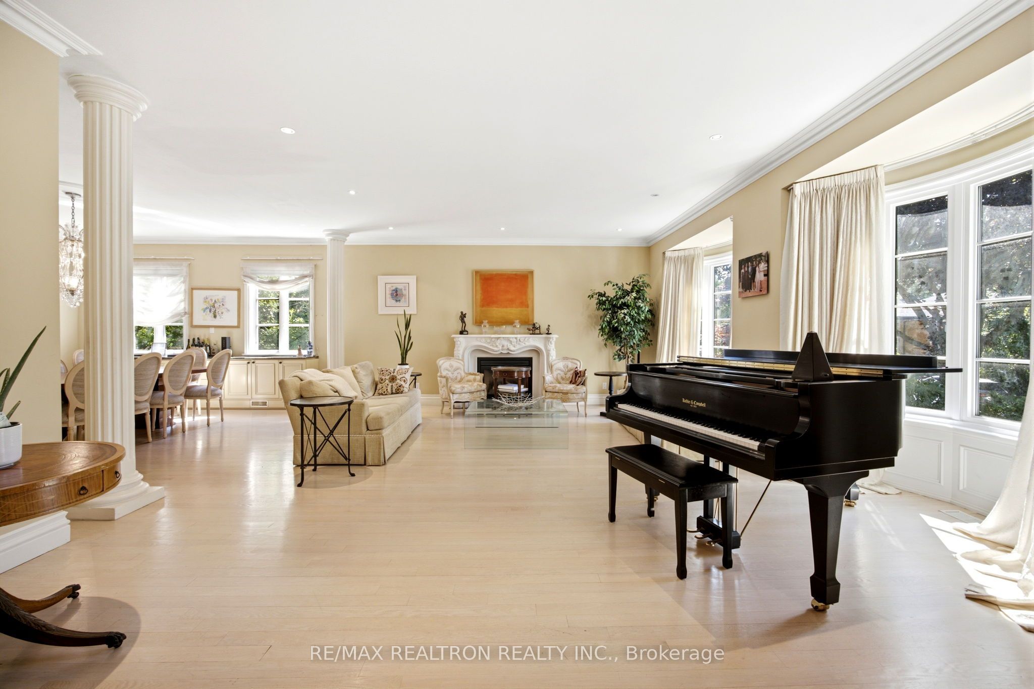 50 Viewmount Avenue, Toronto, ON M6B 1T4 photo 2