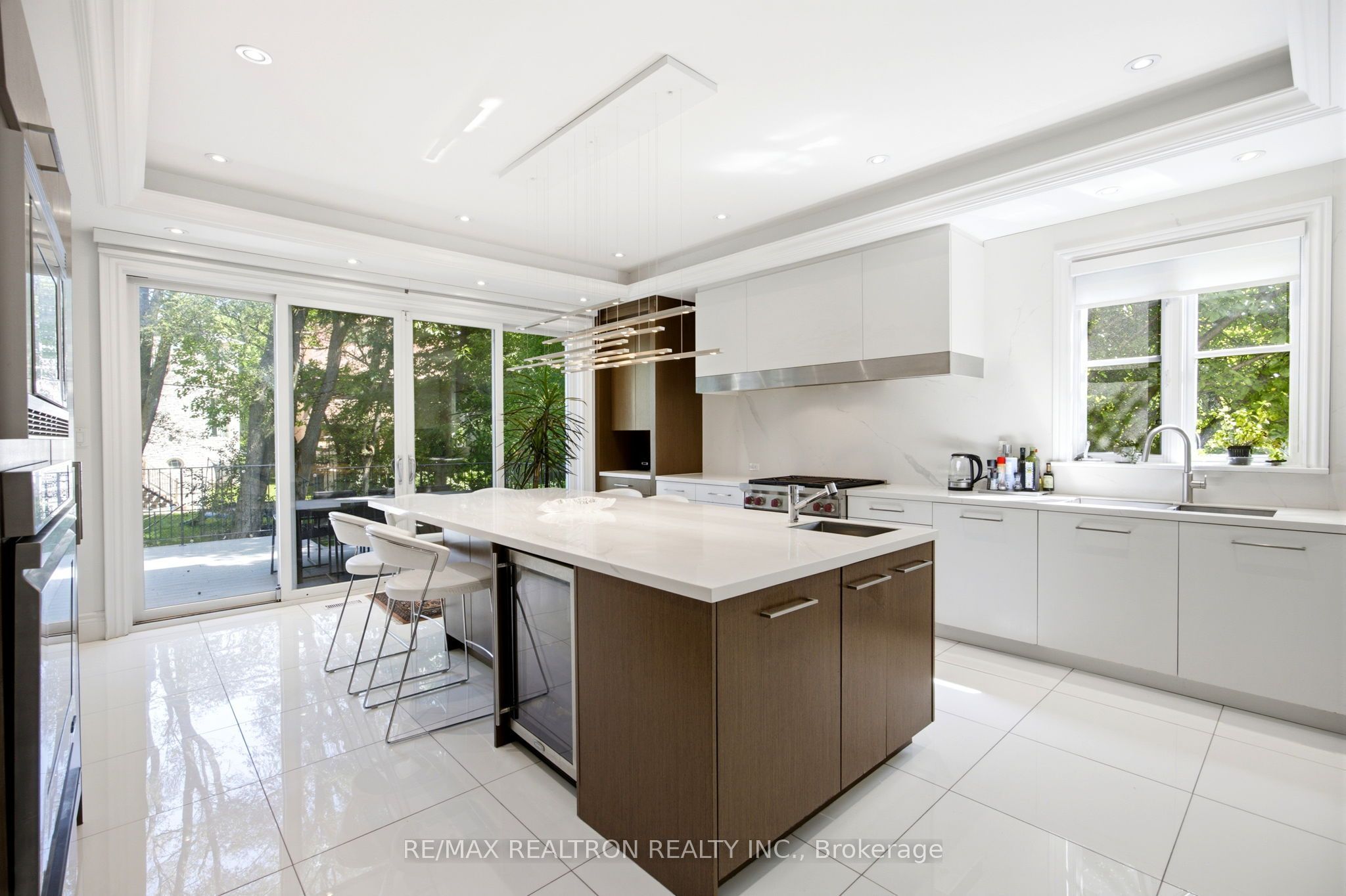 50 Viewmount Avenue, Toronto, ON M6B 1T4 photo 5