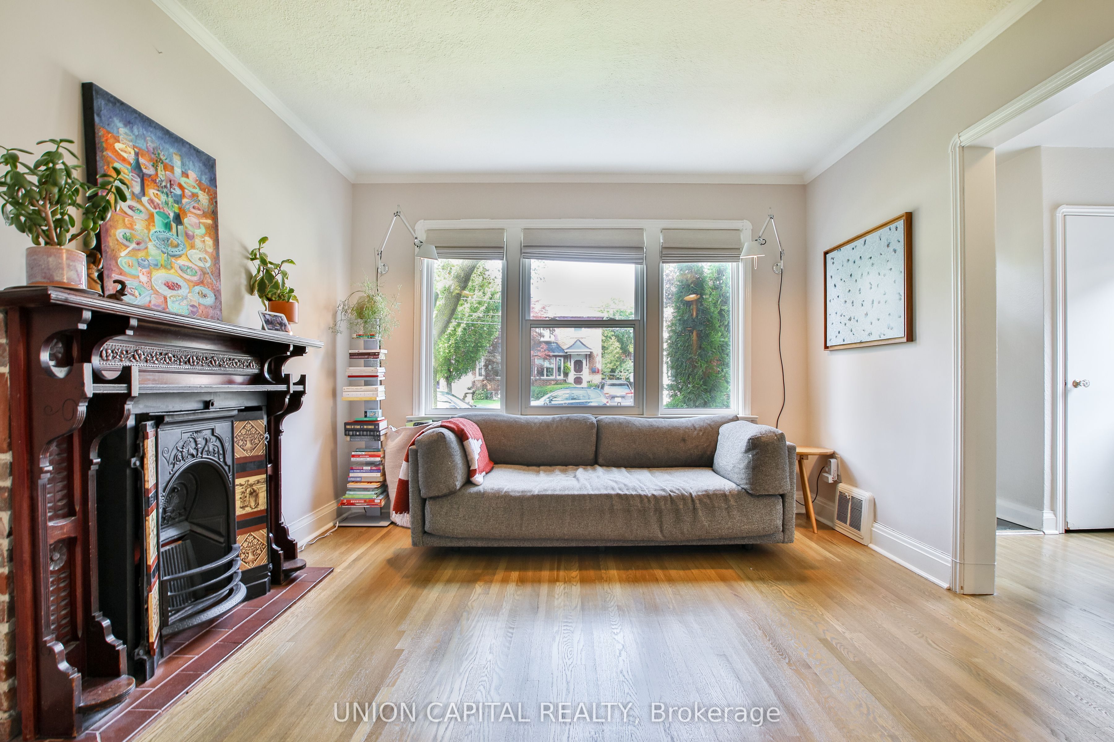 81 Thursfield Crescent, Toronto, ON M4G 2N4 photo 5