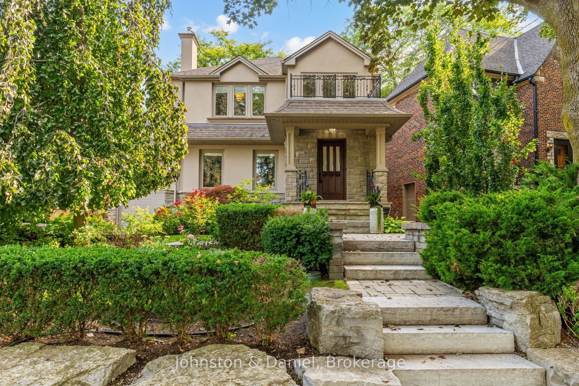 77 Lawrence Crescent, Toronto, ON M4N 1N3