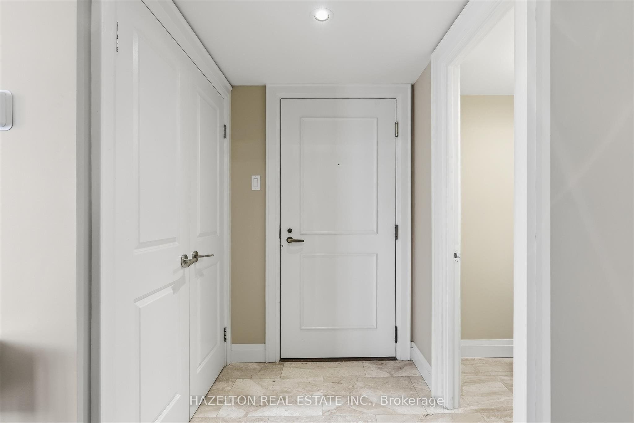 164 Cumberland Street 608, Toronto, ON M5R 1A8 photo 2