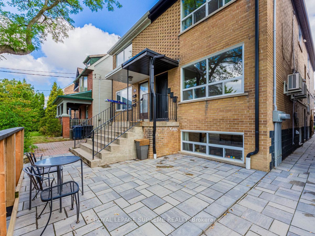 77 Greensides Avenue, Toronto, ON M6G 3P8
