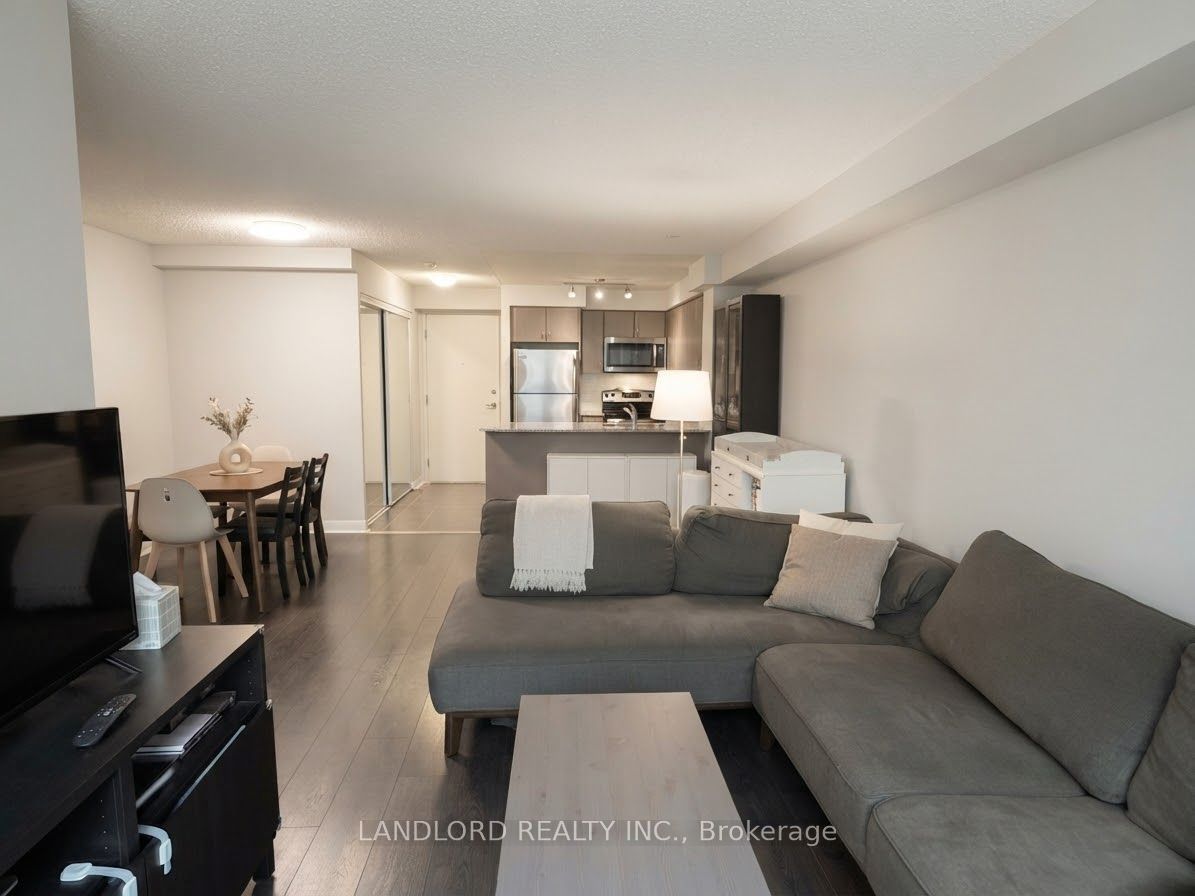 525 Wilson Avenue 304, Toronto, ON M3H 0A7 photo 4
